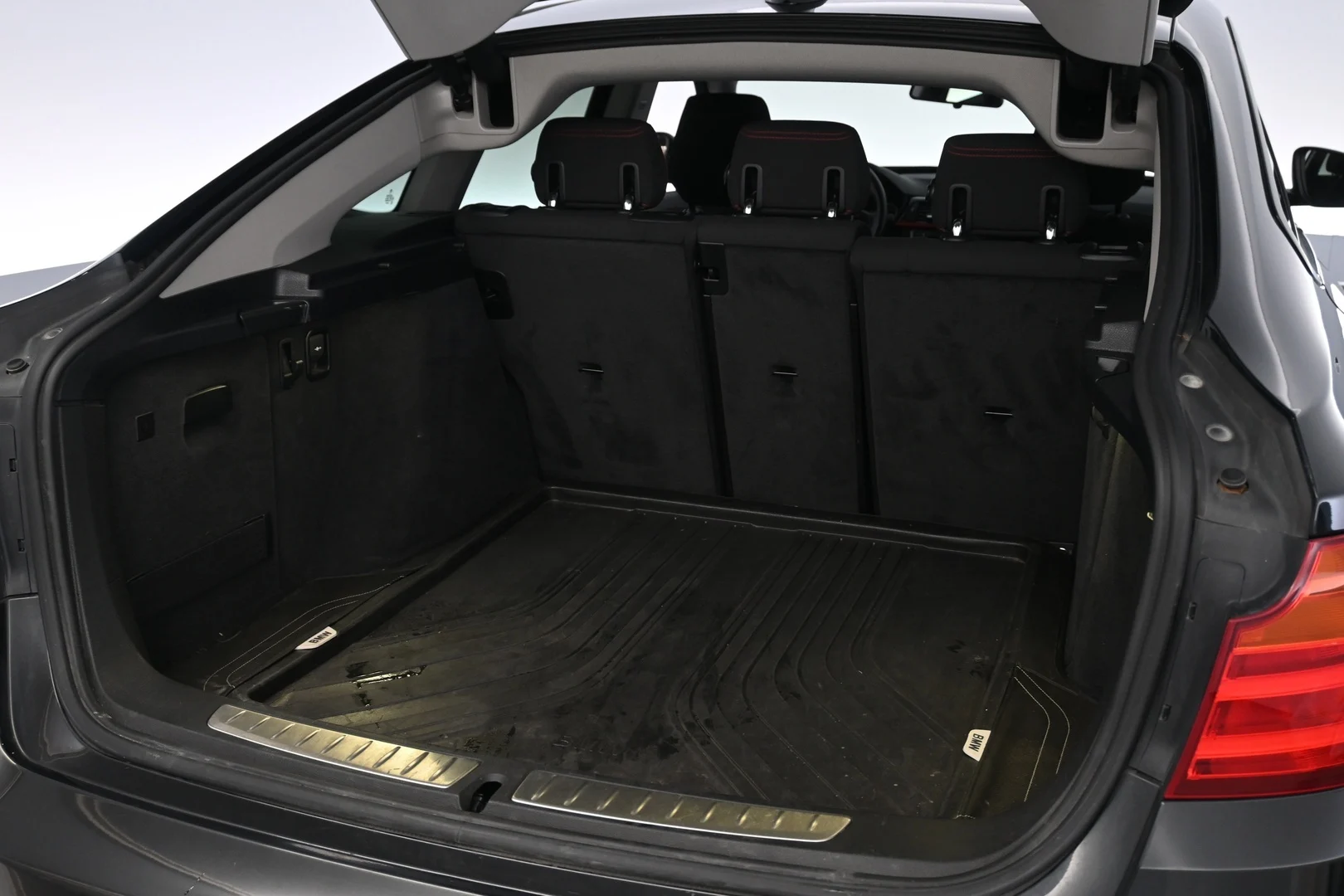 Car Image - 7b8YInhflrW61MMnq5zoPP