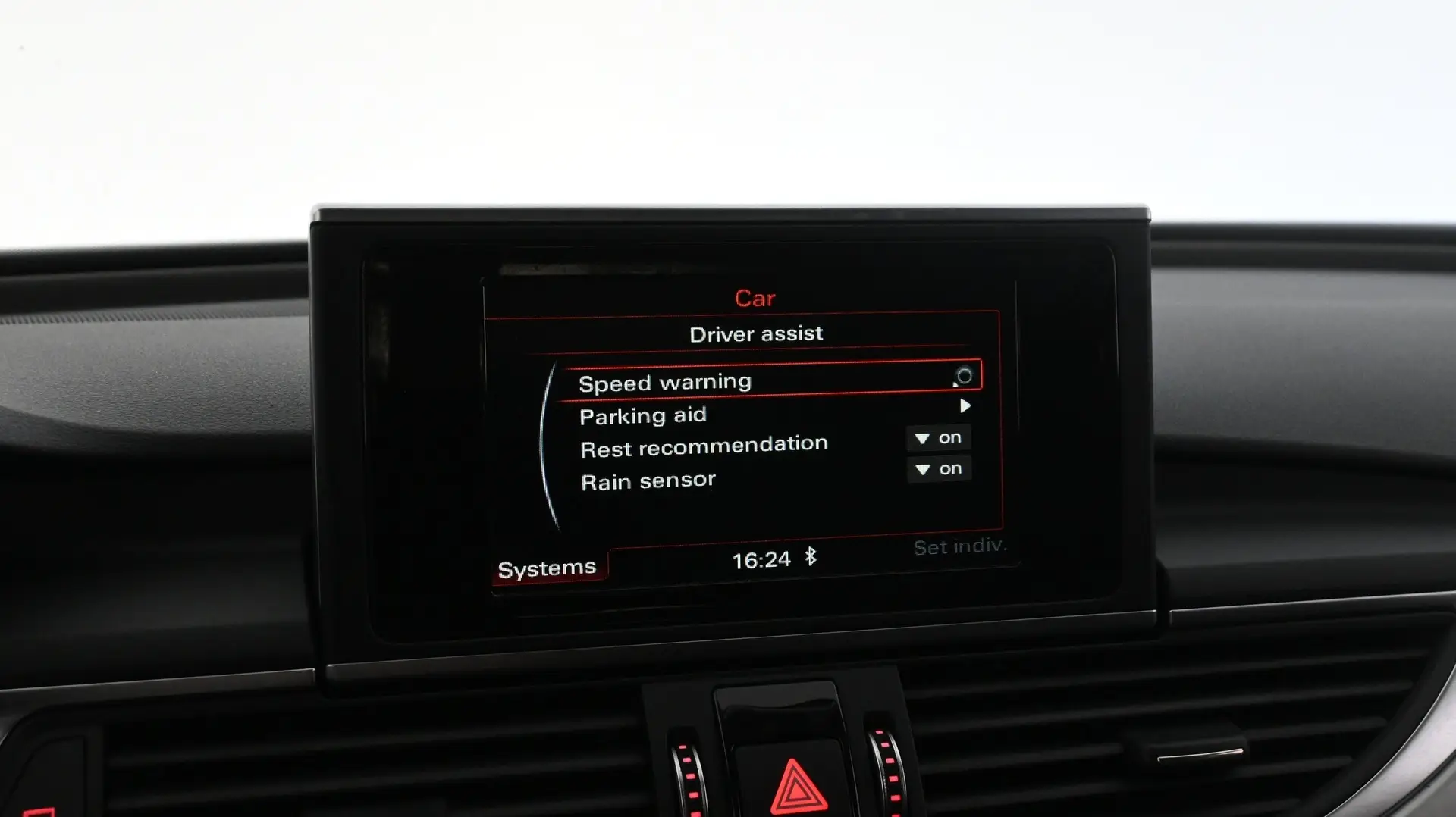 Car Image - V7xbjmP3r1qqvpe1ura44