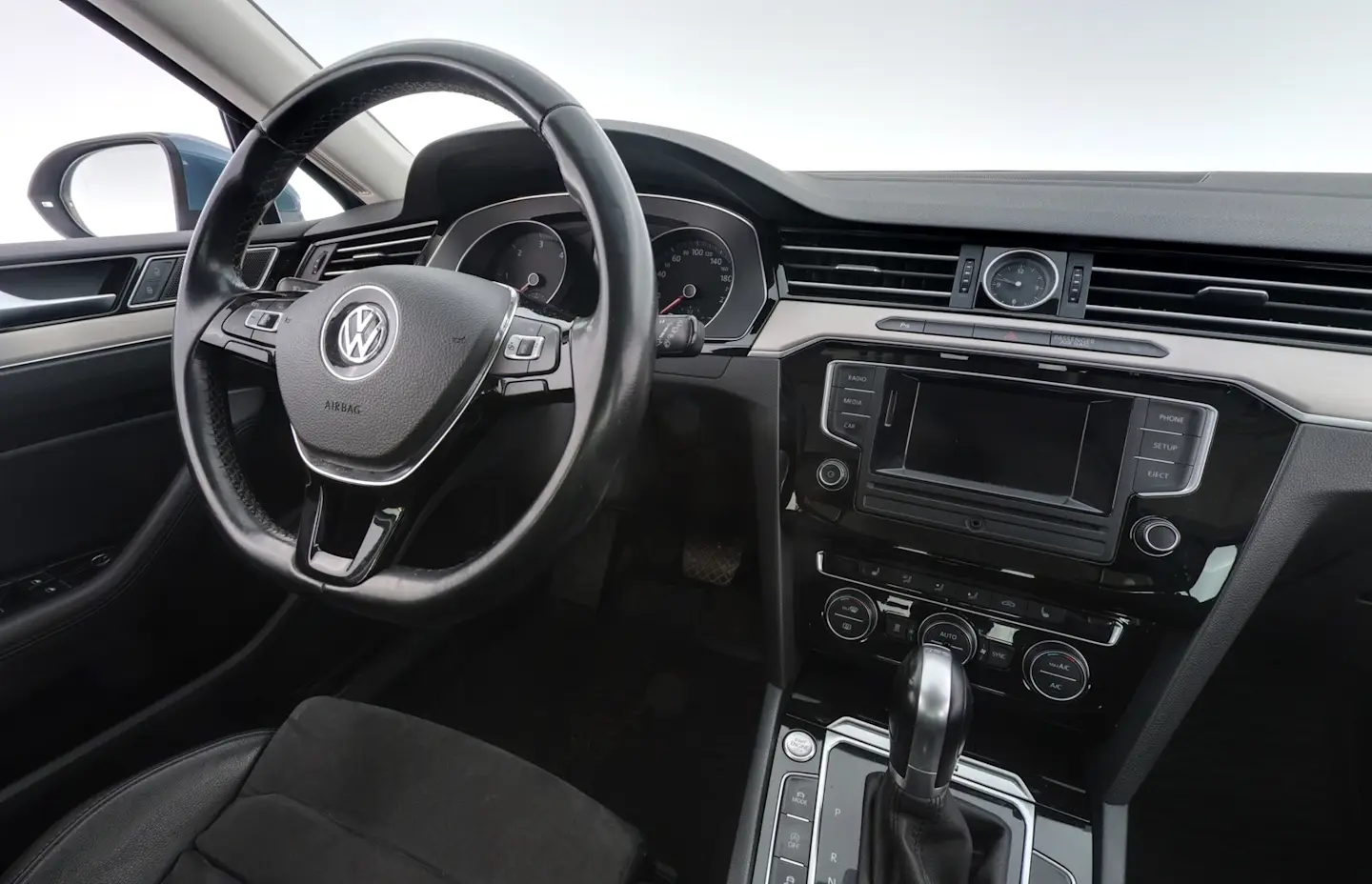 Car Image - AmPOWkyIszQ86j5yAwRQf