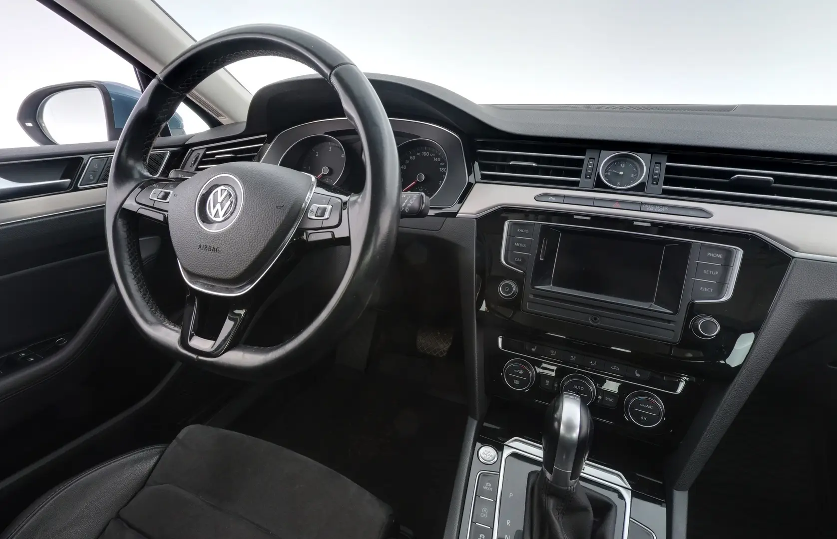 Car Image - AmPOWkyIszQ86j5yAwRQf