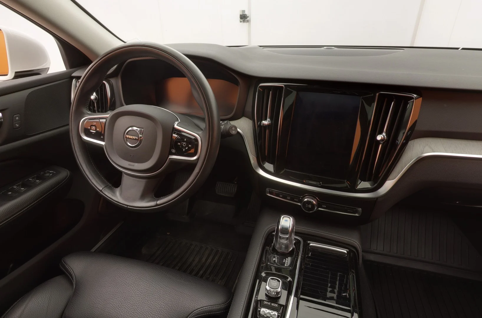 Car Image - 5Sh7Kk7bySMqZpgRxiyyYF