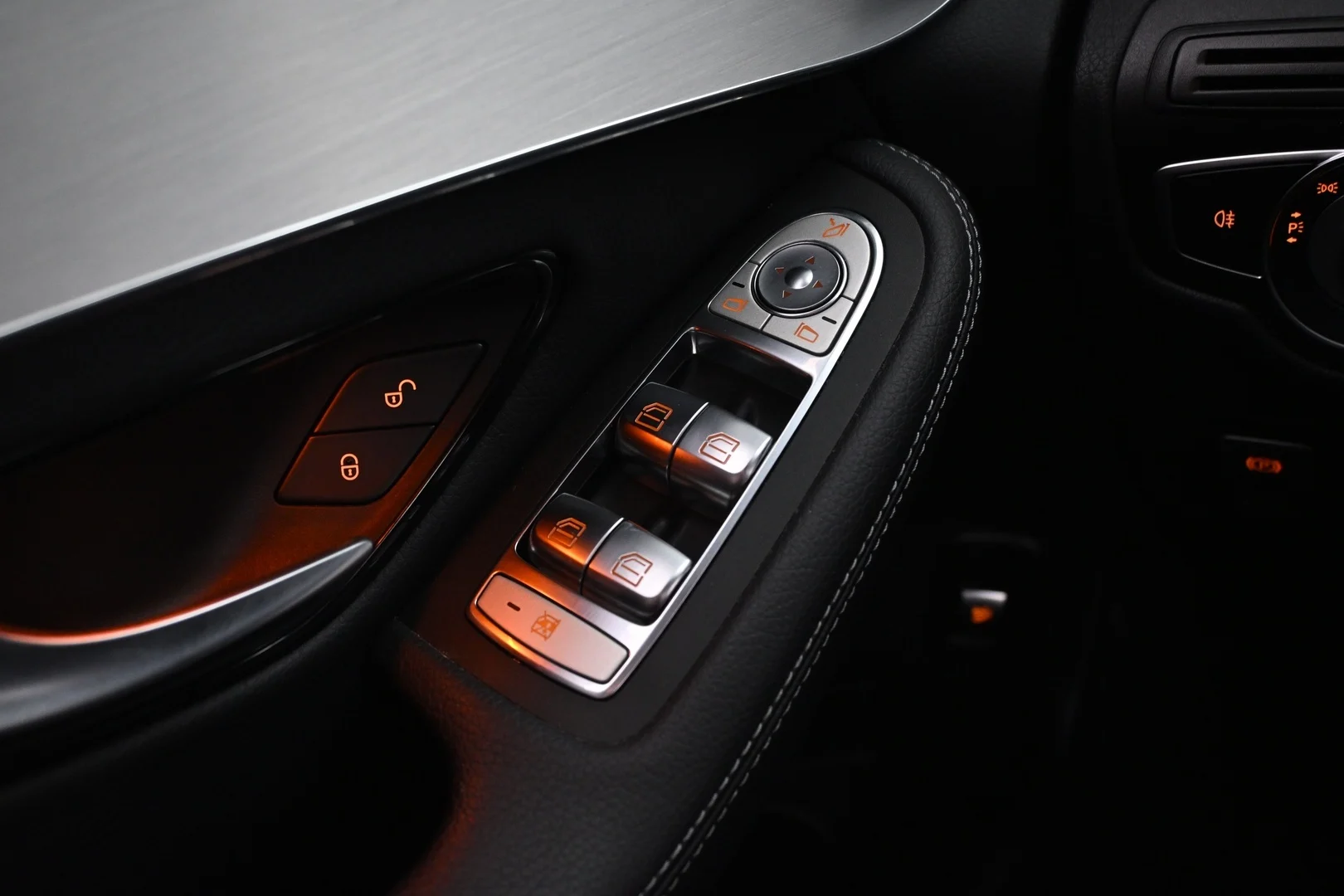 Car Image - 6Sa4RIzoW3xsZEkq64DlRx
