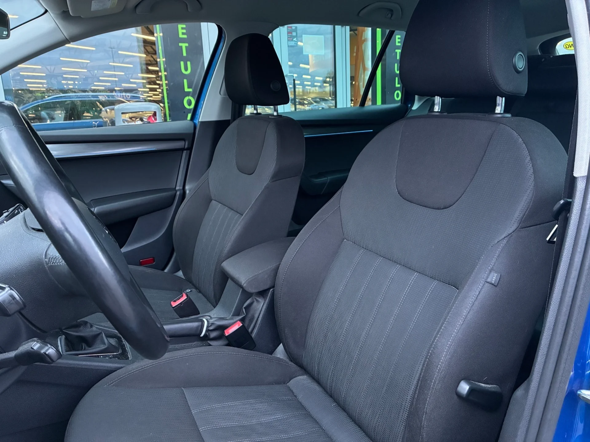 Car Image - 47dnlaMlJm8QYKS5ym314T
