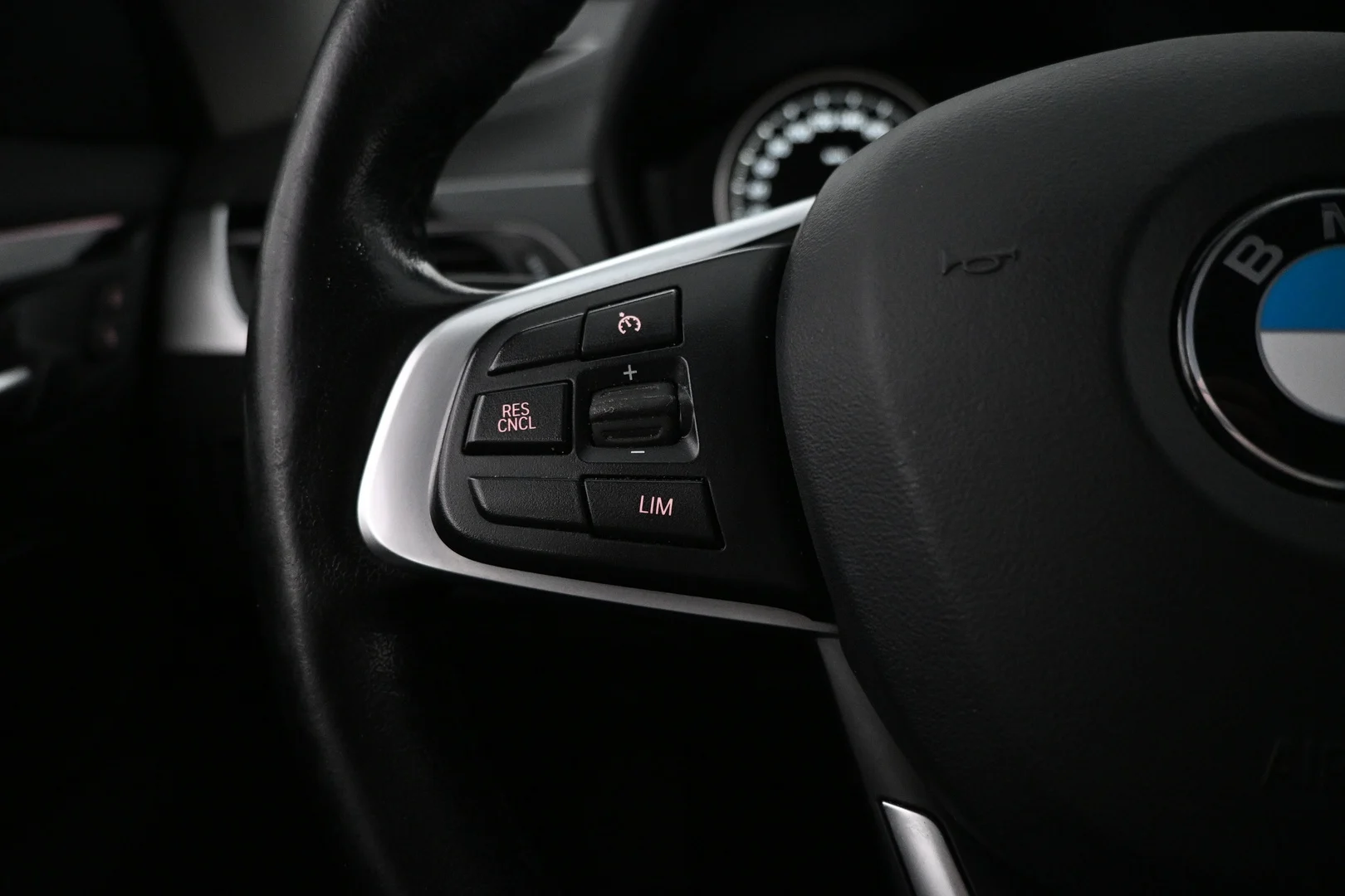 Car Image - 5NzZh4SHFf64lgO9fo861k