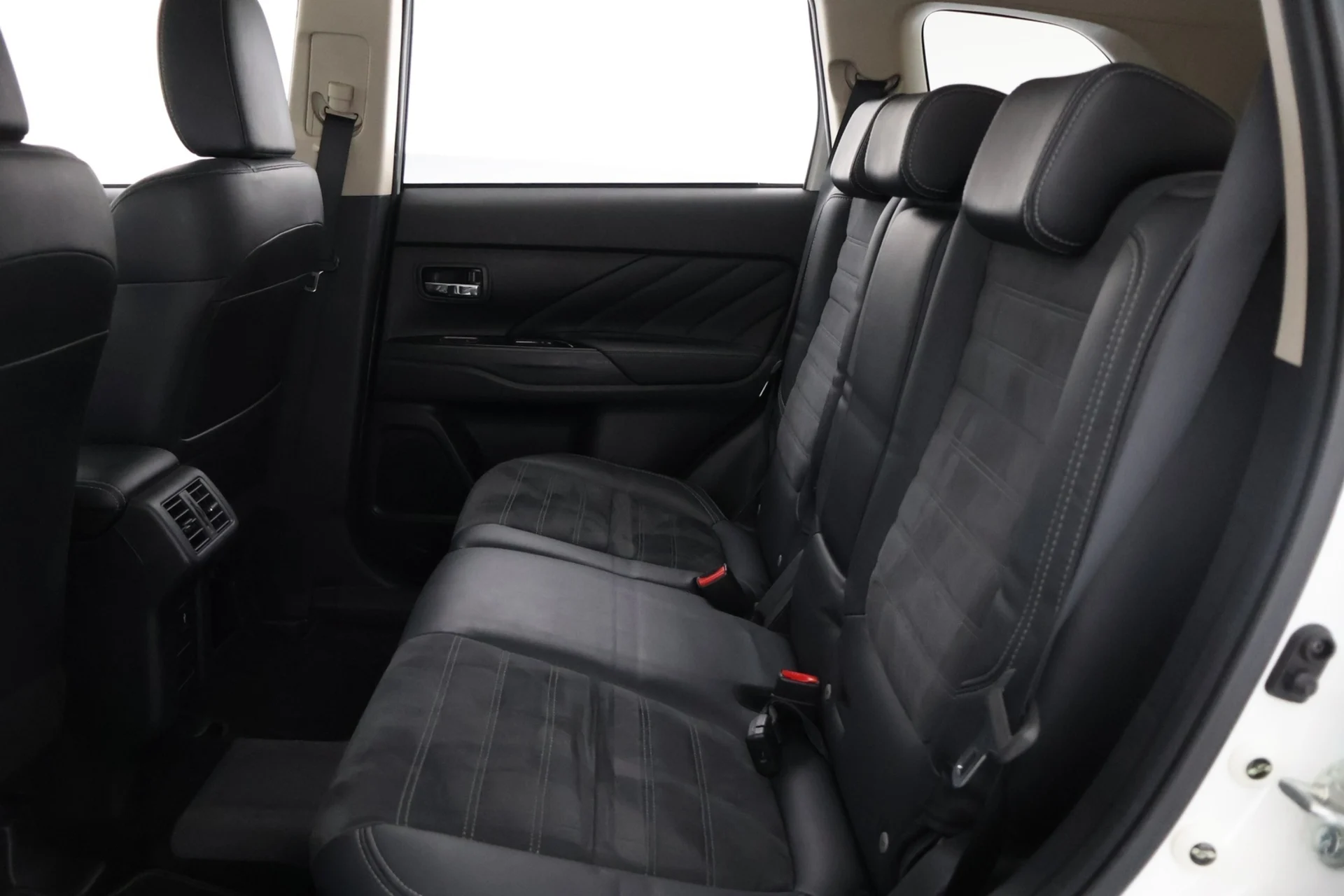 Car Image - 2vPdpOyHdMtDCKrCpOtGUP