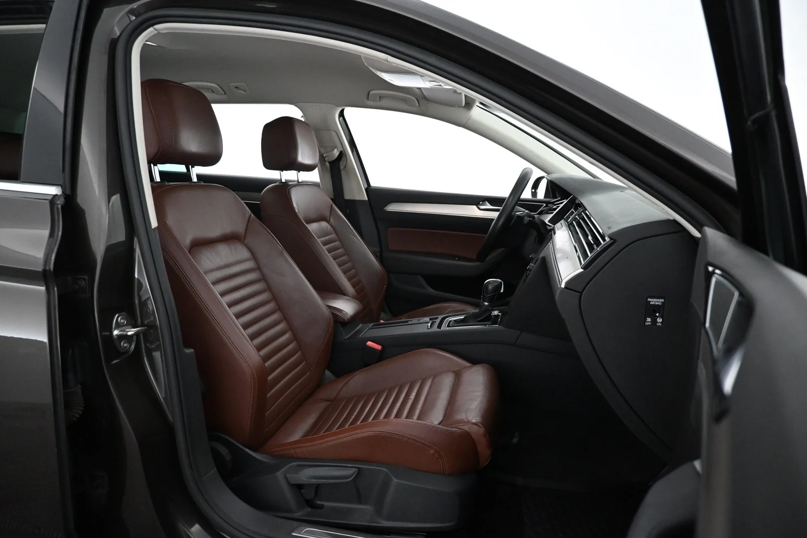 Car Image - 13DUPyOAMMVi84sJe0HFJu