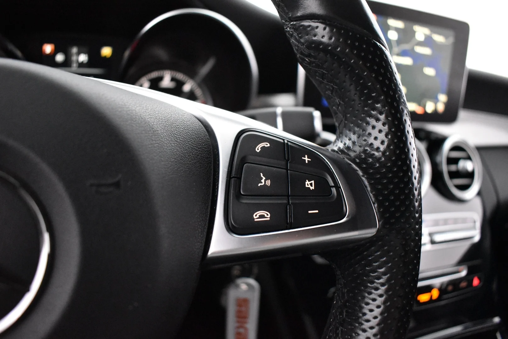 Car Image - 6KigQc3rpTw2IG0mS0HSWi