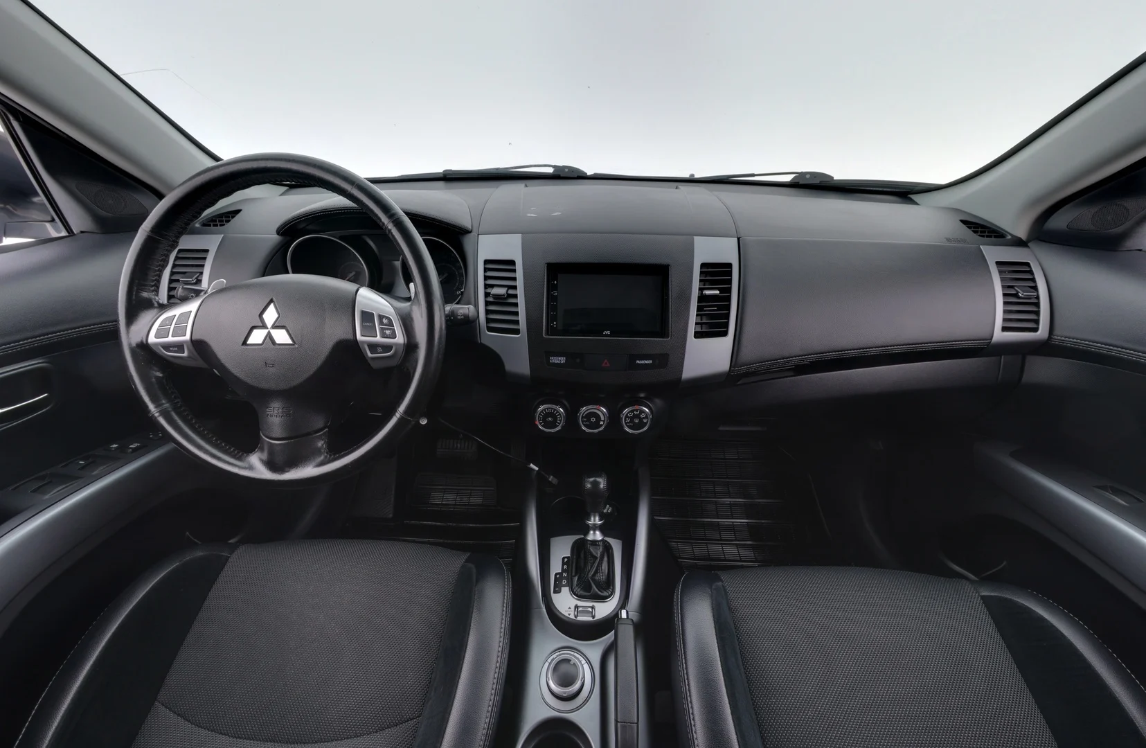 Car Image - 5dBpEBPSdi3MW7BibKZHNE