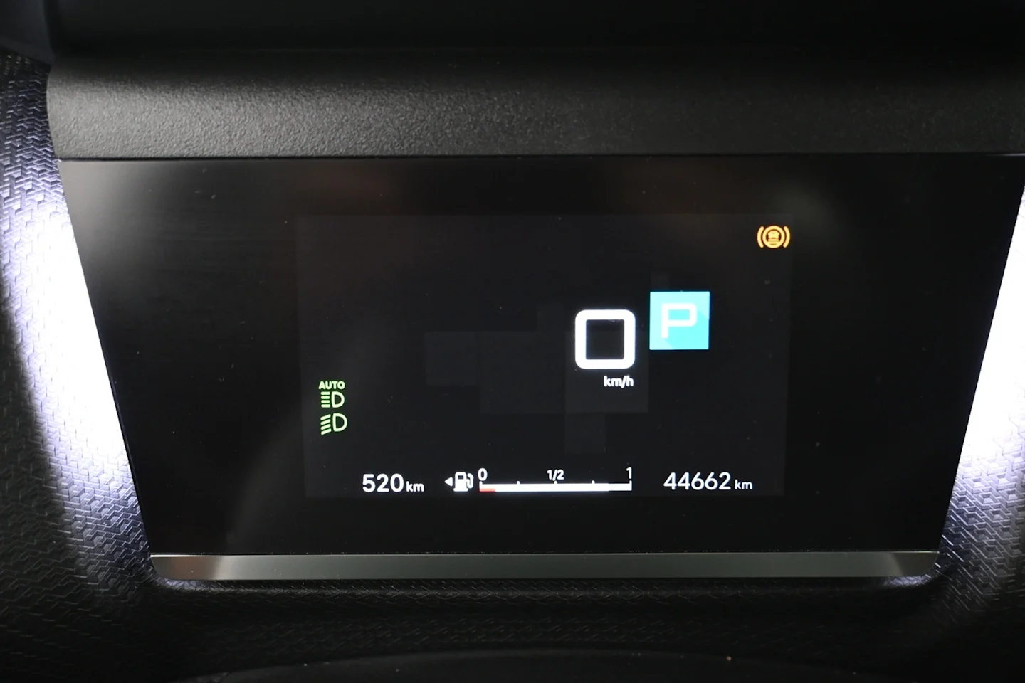 Car Image - 4Vmc8OE0AMLHzTmv4Z4aT7