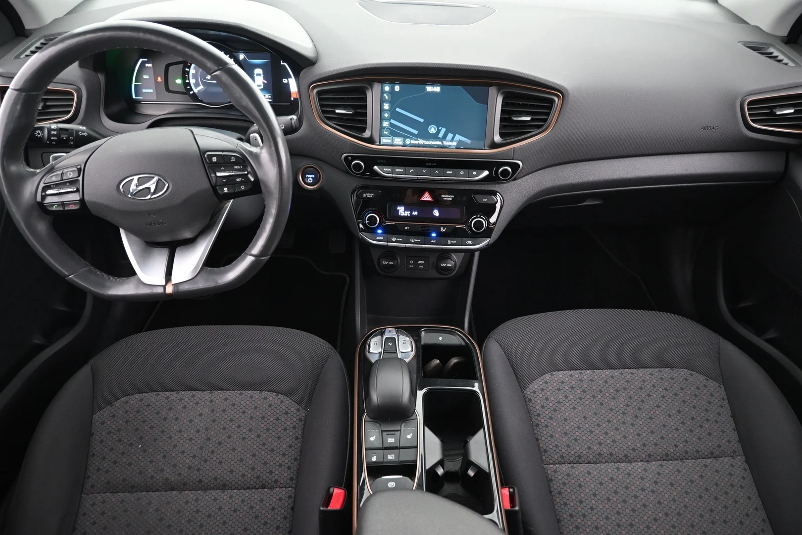 Car Image - TUzeSX16LK6DkJVQZDByb