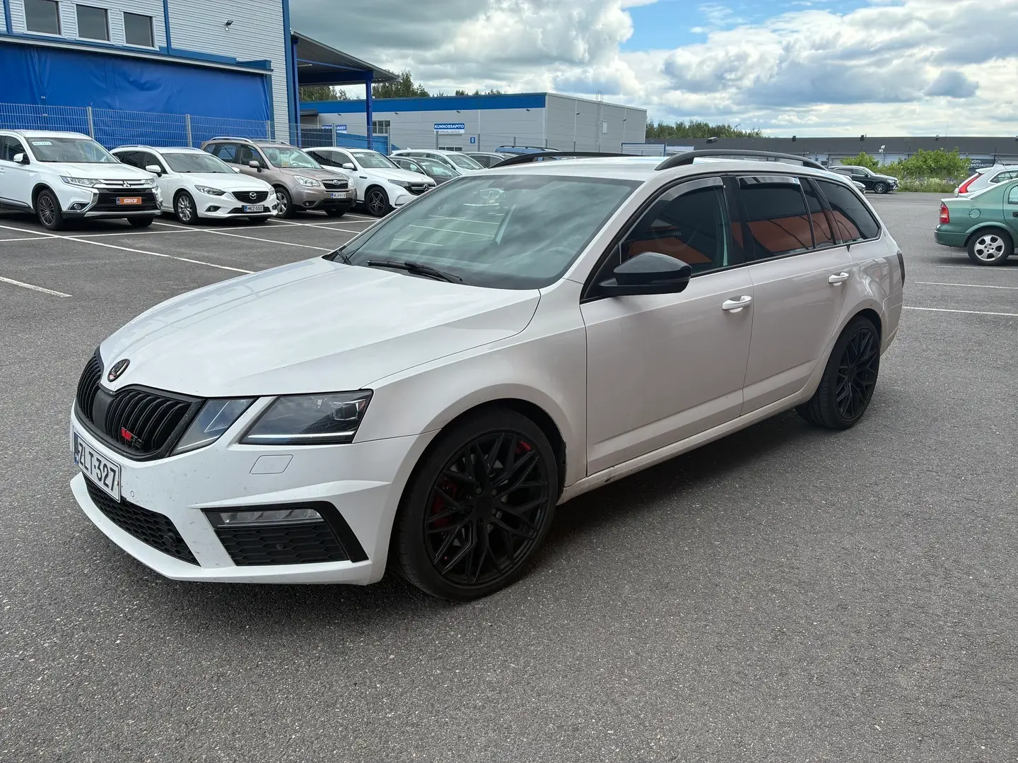 Car Image - vDBaP7zyuBPTHM28sc9f7