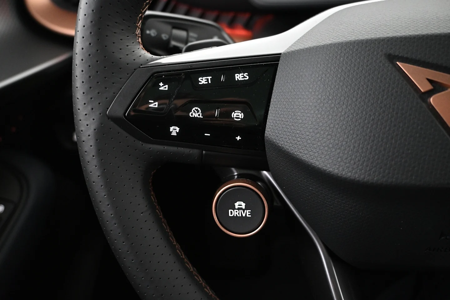Car Image - 2gioaayQFVvnHTWsln1lnI
