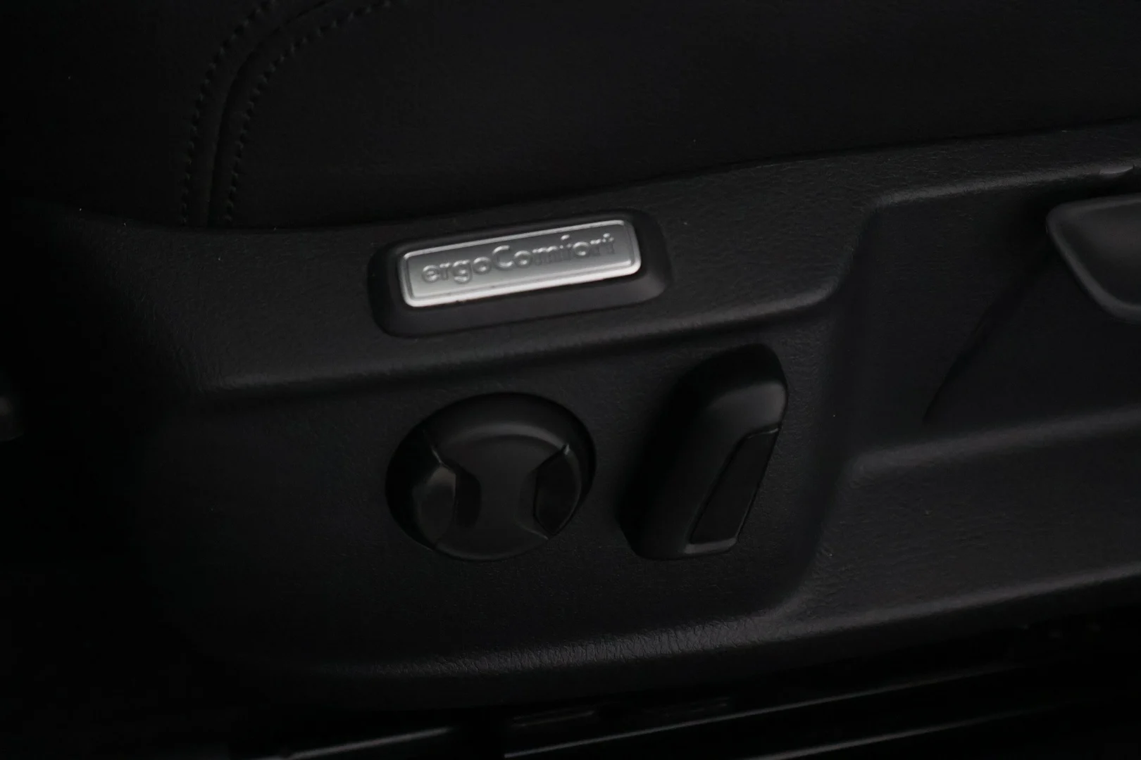 Car Image - 61sgAPRtvZm1ol9vN54ElG