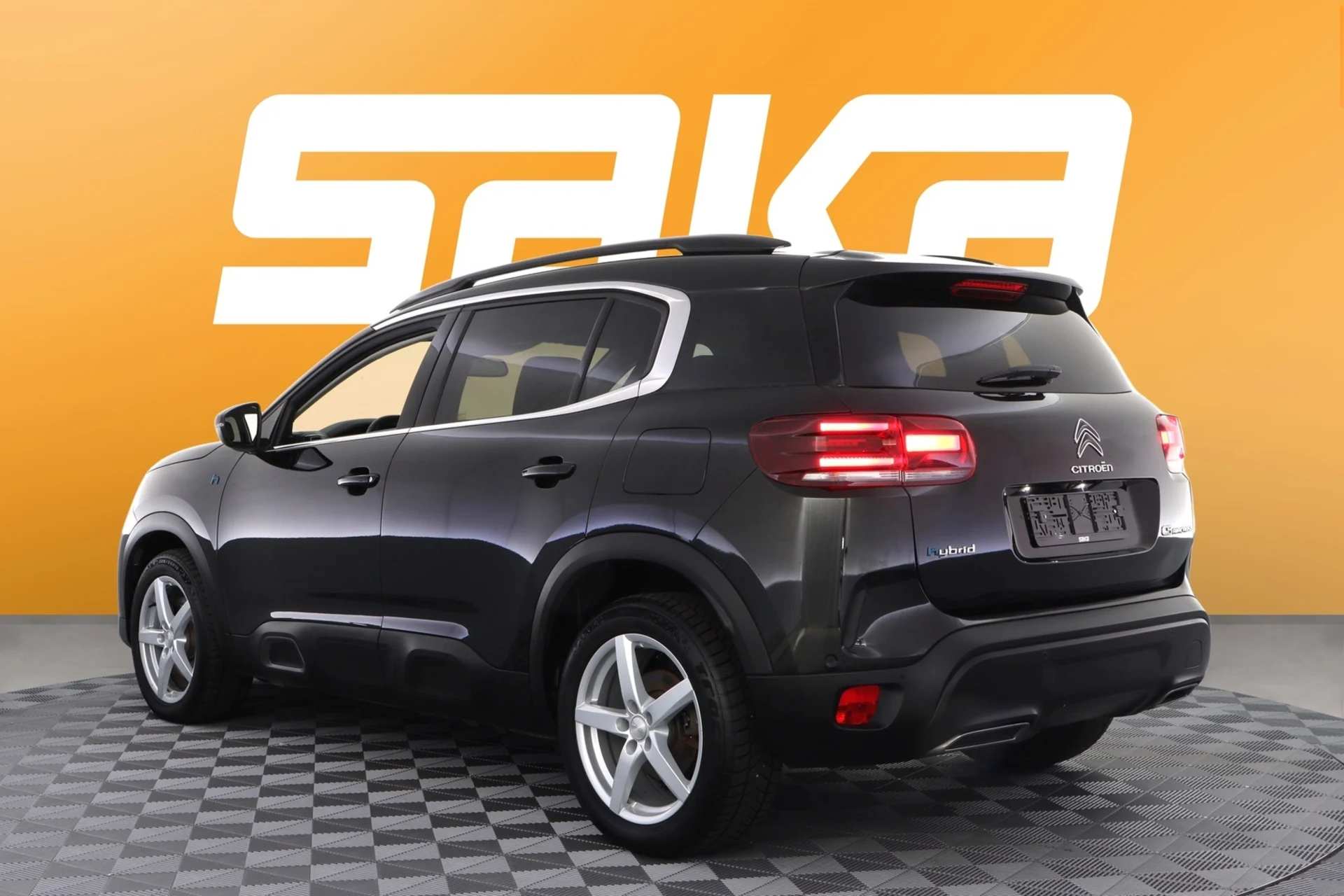 Car Image - XsWKfu8tm47vI70T5yEua