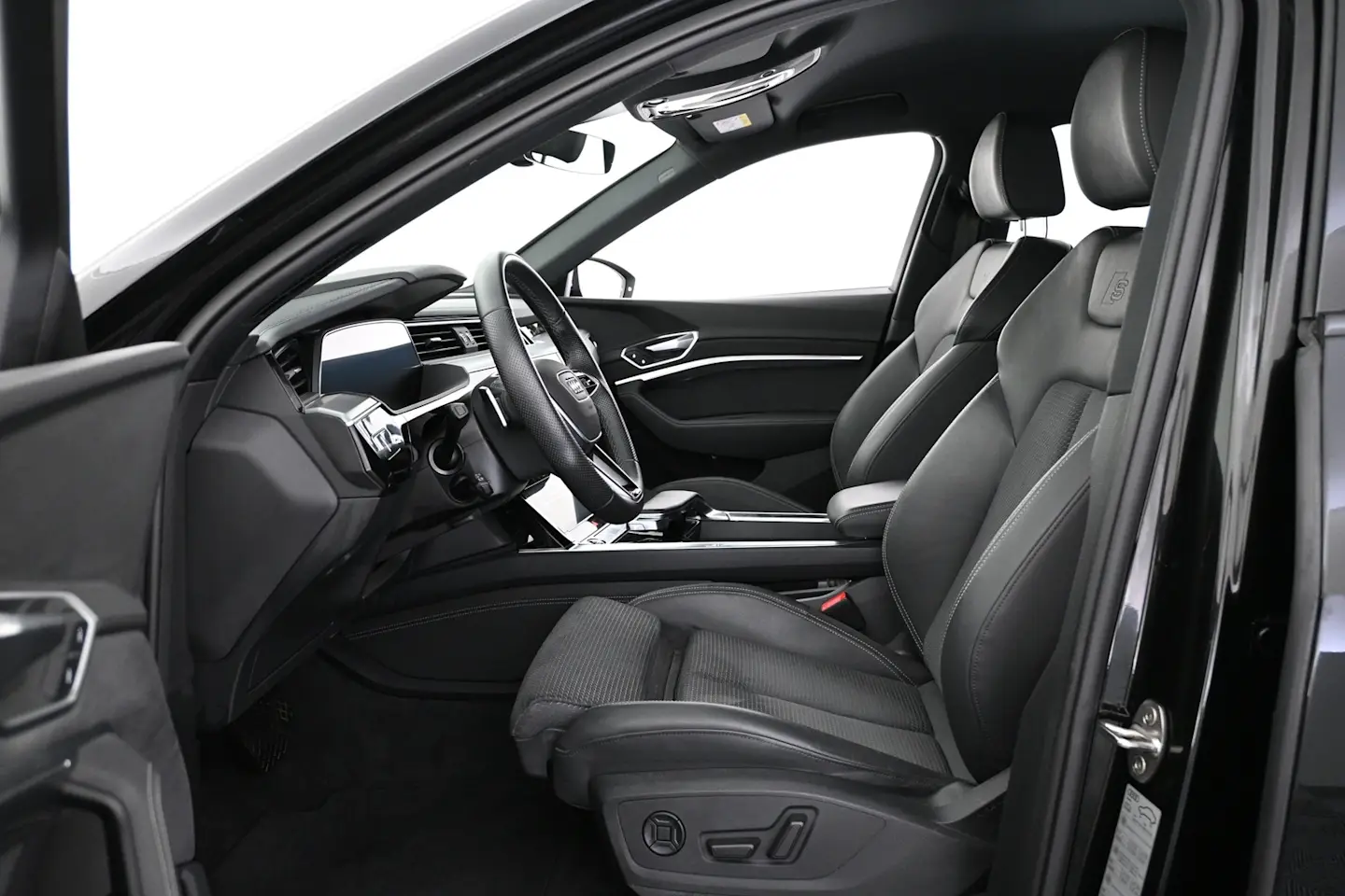Car Image - 3k2y8c4jgCi7VT7V6WHUvK