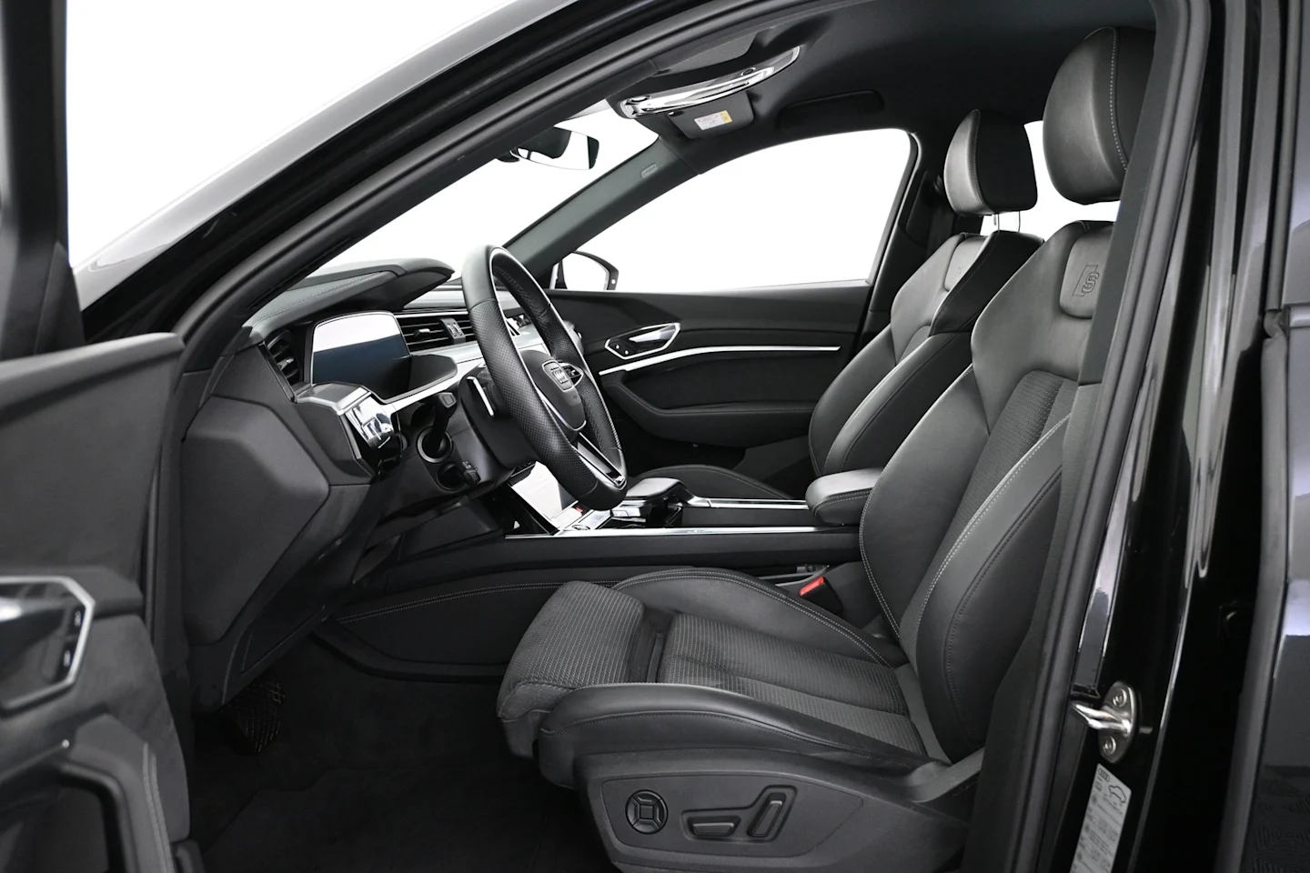 Car Image - 3k2y8c4jgCi7VT7V6WHUvK