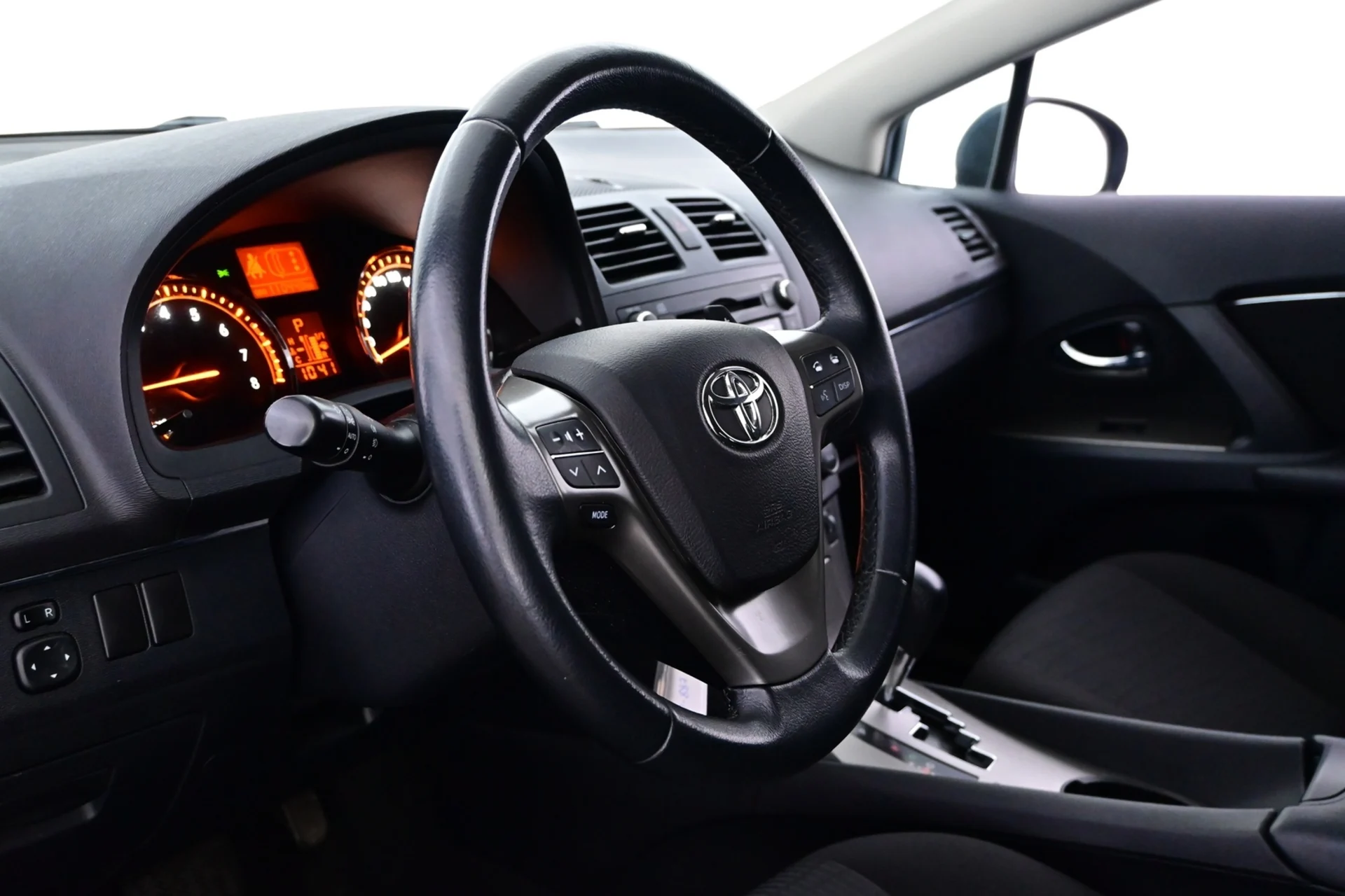 Car Image - 4bbqqgkvr2UgwwDlyW8kX1
