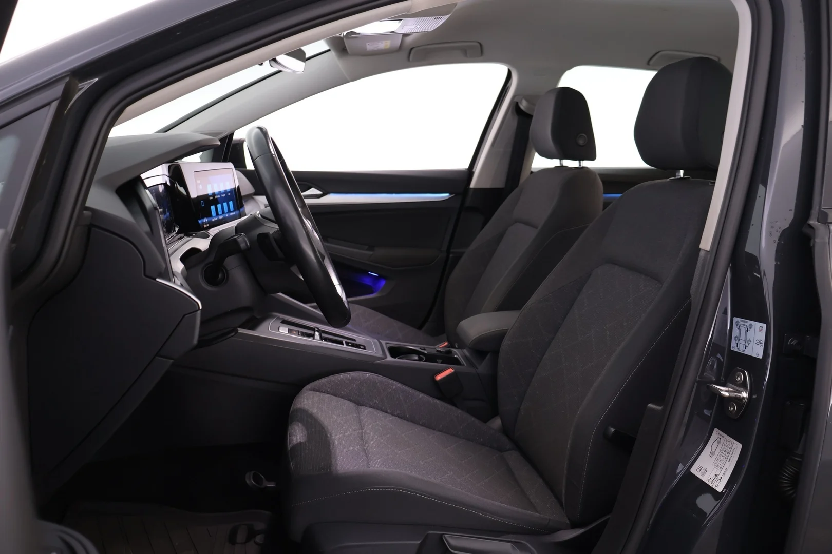 Car Image - 2DE1ohfkIOnQcw7zoX2Sv