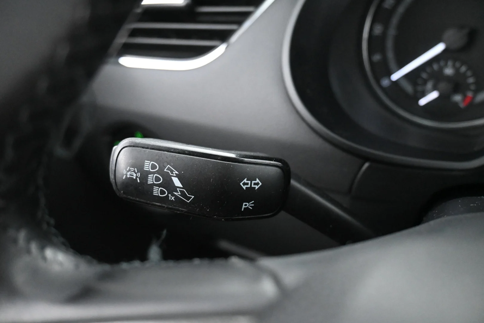 Car Image - 72YtNw0L6Q02AhpjgOzRr6