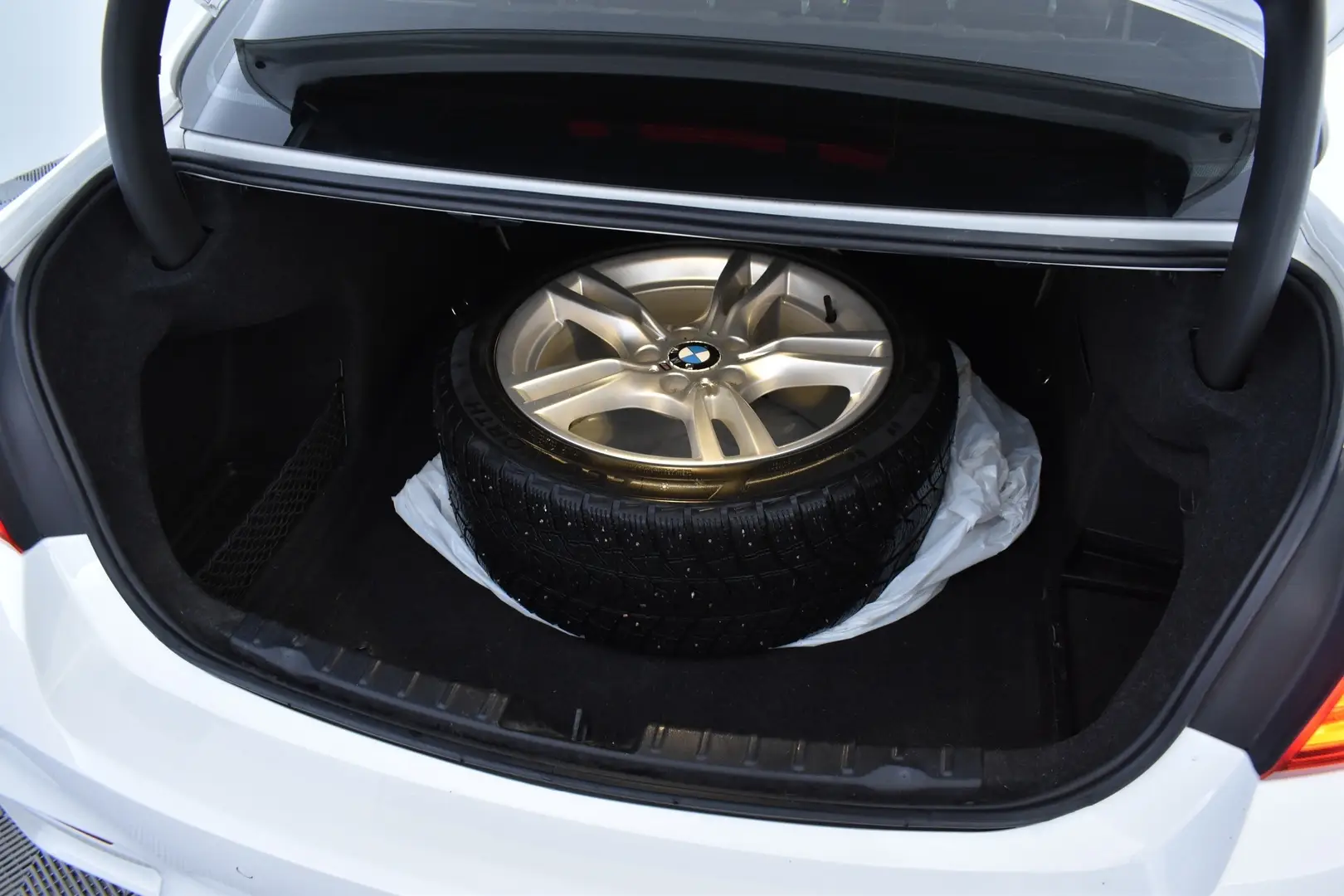 Car Image - 7FdXfqsCMb2jEf3WXog8Jx
