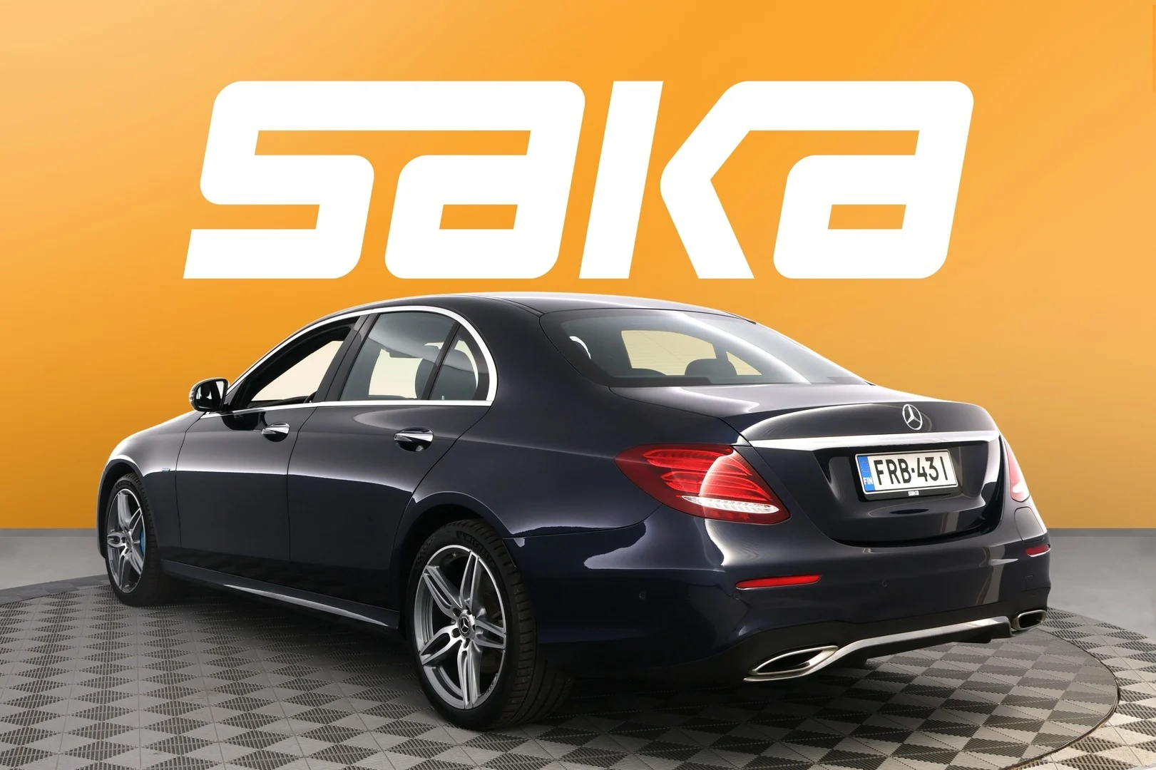 Car Image - 60gFY4Nr4UzNzPBzEoRlTa