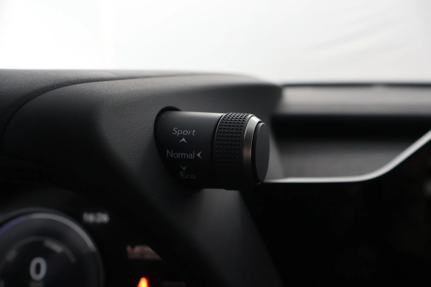Car Image - 3Lxx1tuTk9mJaAMqc6ot8L