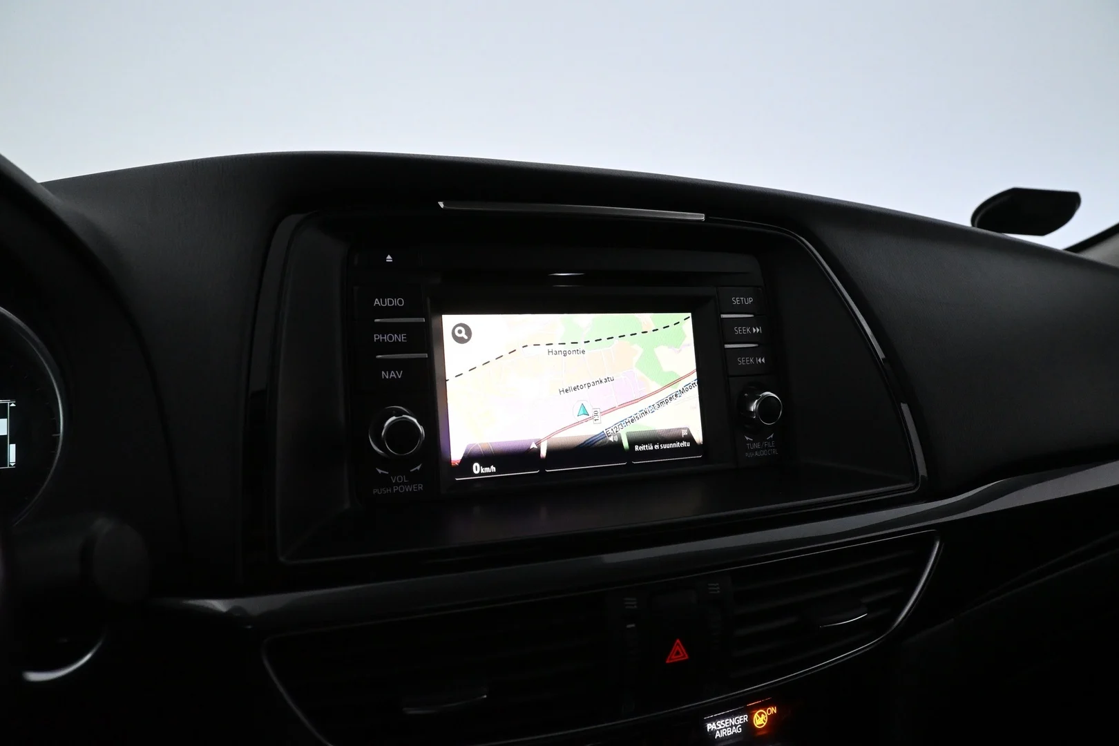 Car Image - 52M395OBYGDSlN1hA2drIx