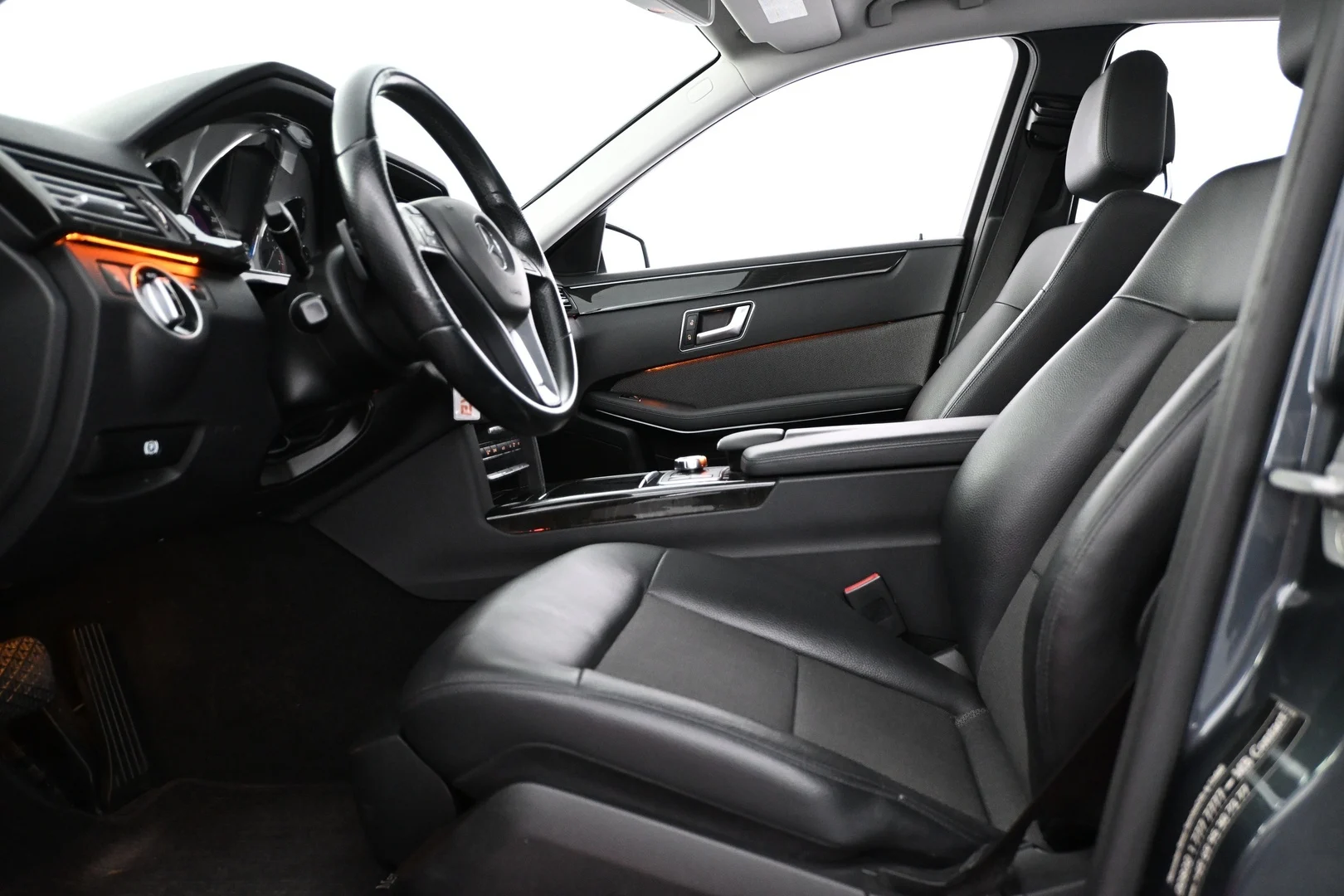 Car Image - 7i9HyxXVvzwwRkAMUDWyzu
