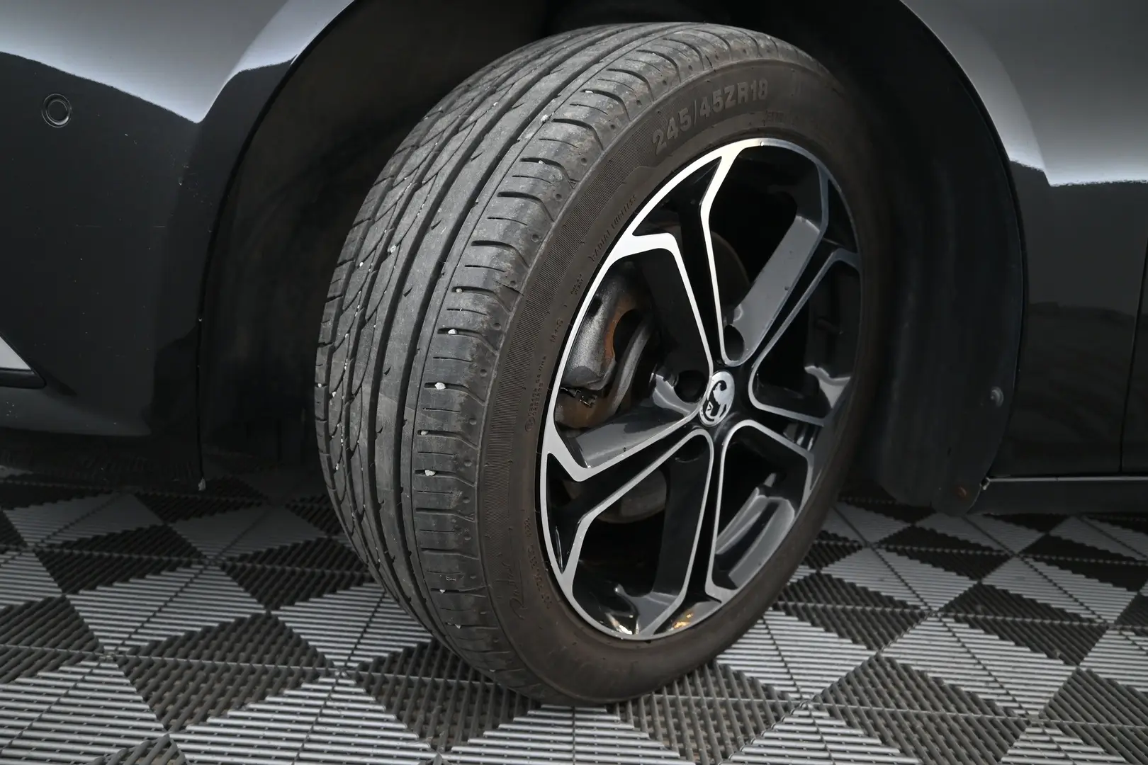 Car Image - 30T7RJbzdIxgF50ttIqZQT