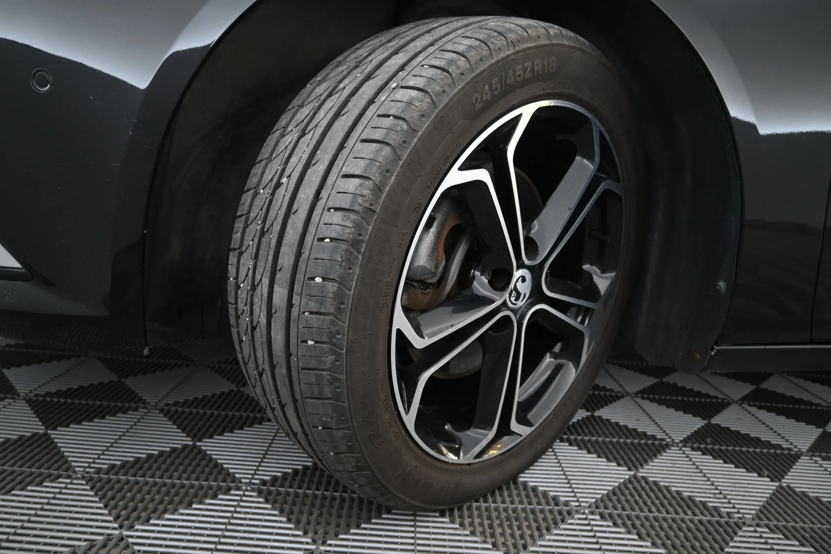 Car Image - 30T7RJbzdIxgF50ttIqZQT