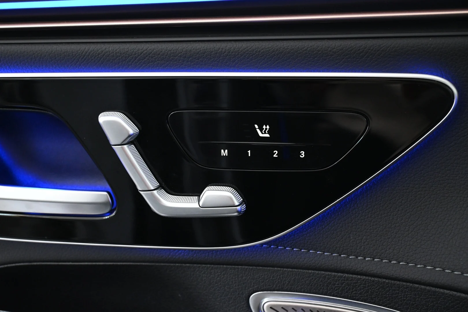 Car Image - 3joA42cTOUXghUDBs6hvgk