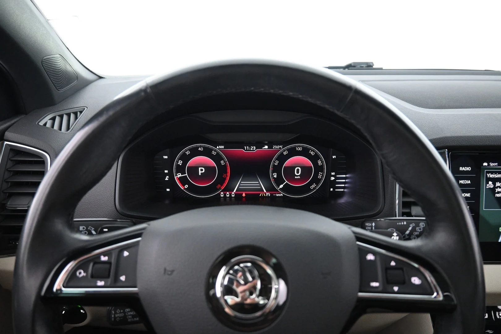 Car Image - 6mg8hPPqB5BCmJrFR42TpT