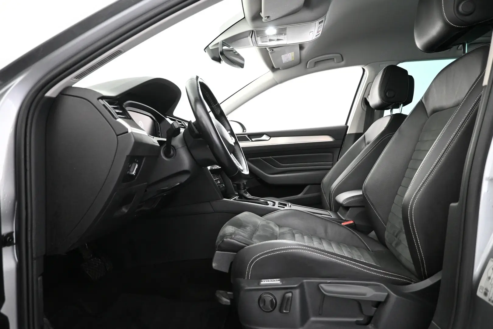 Car Image - 4mYqRe8BDD6yA65QfLosP2