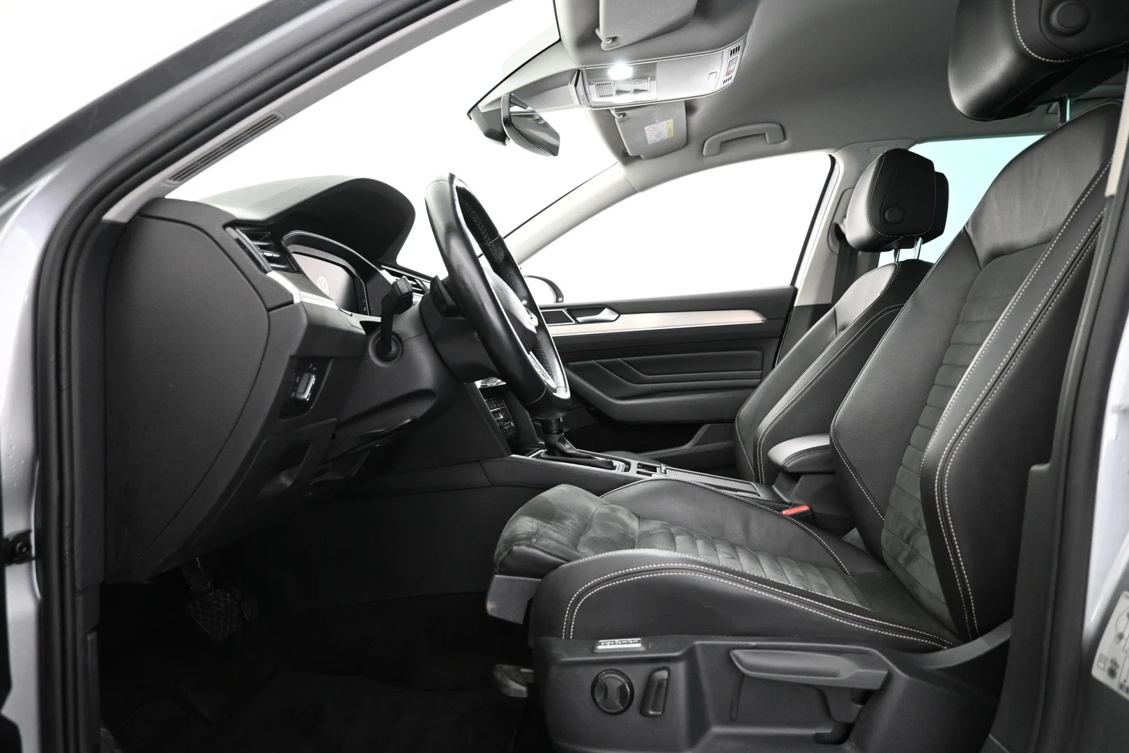 Car Image - 4mYqRe8BDD6yA65QfLosP2