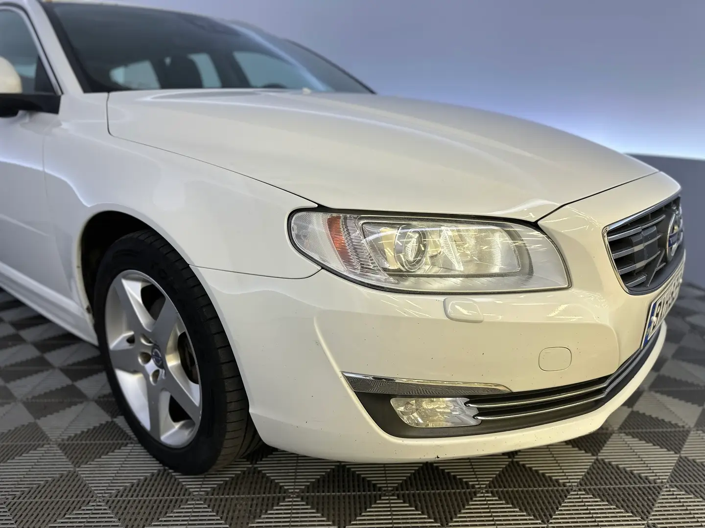 Car Image - 6aVQeKXfVePGTCImnvQENr