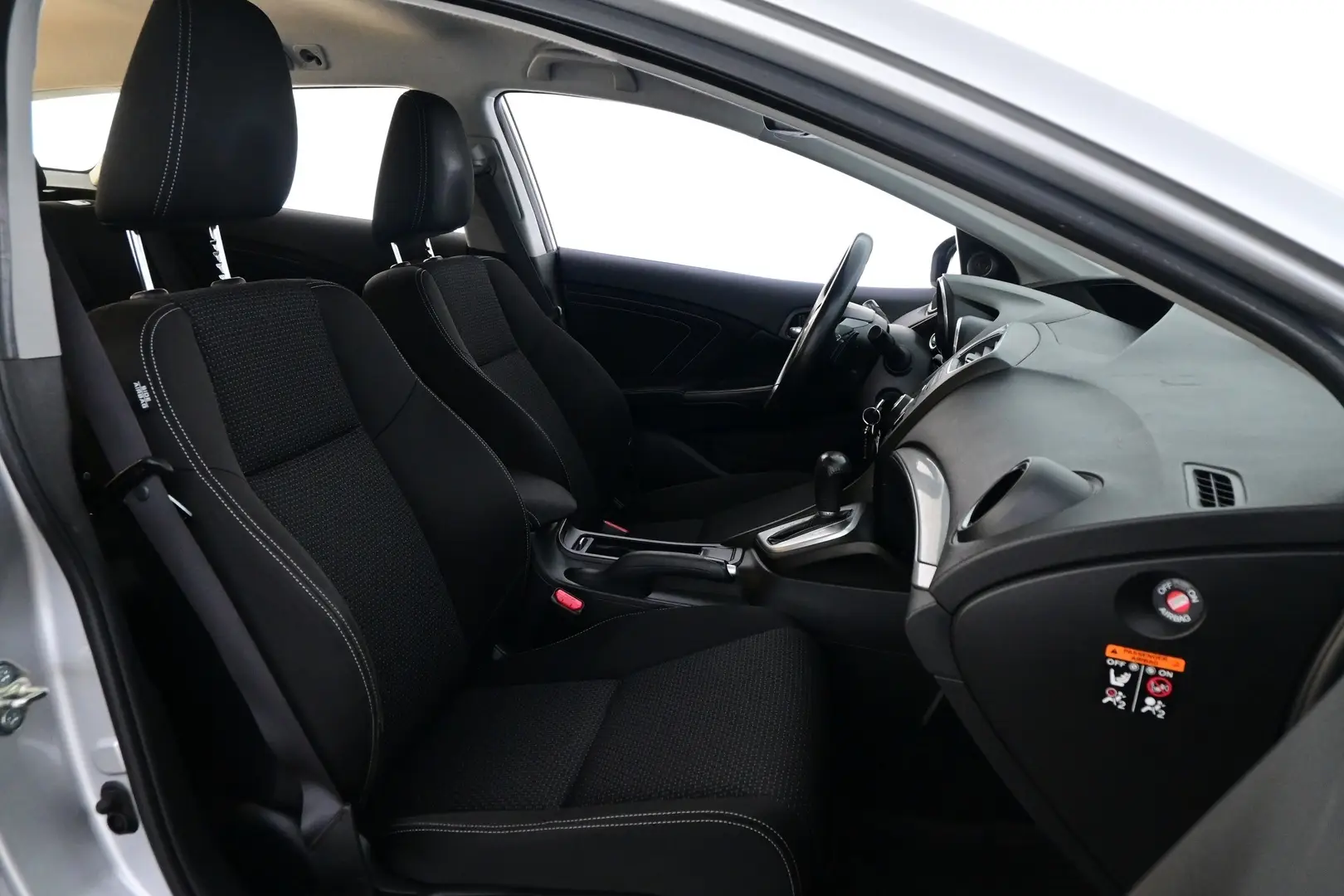 Car Image - 1qpTAIuq8hxO7BMdDopYsr