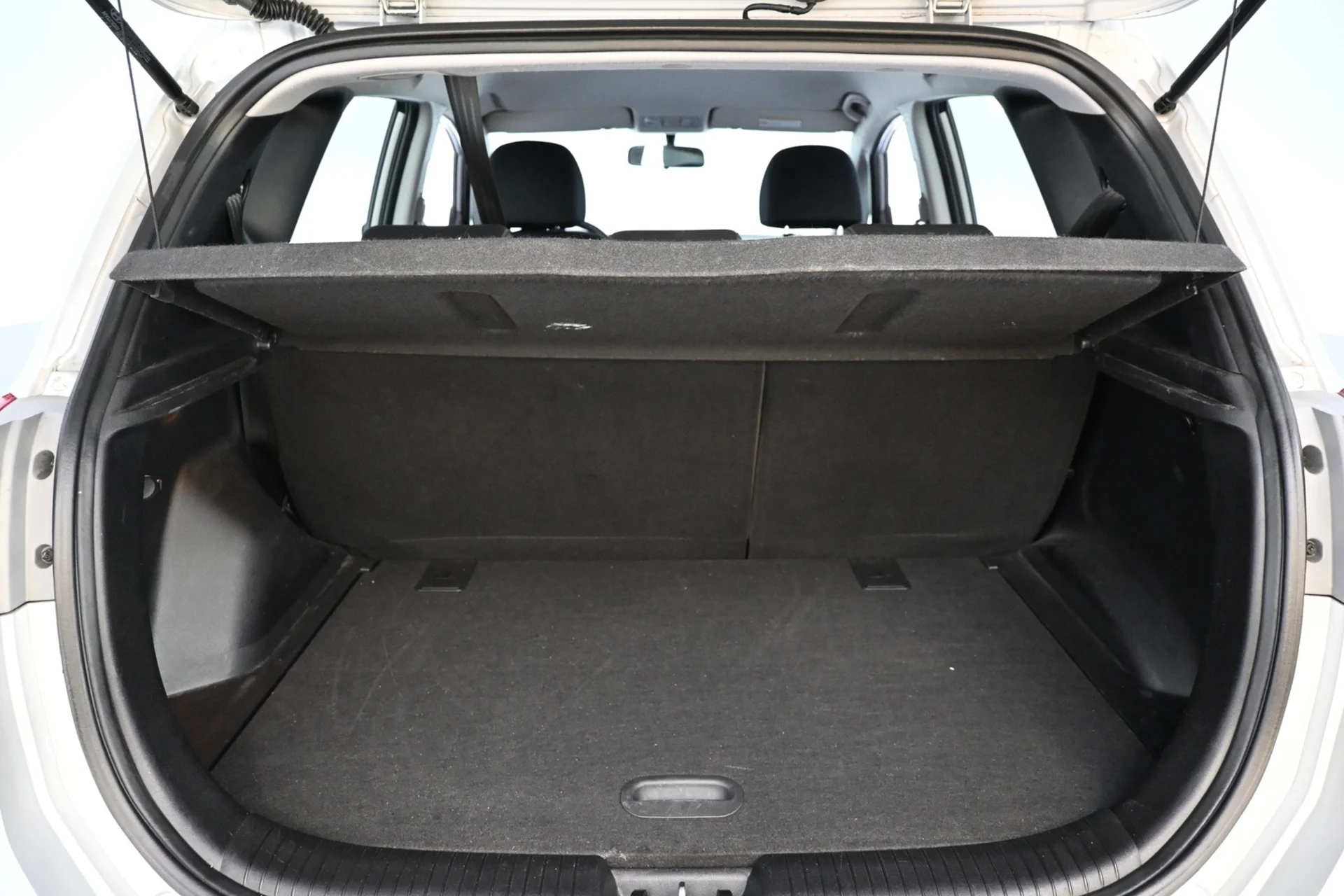 Car Image - 4dvkXe7ZctfCOBS9nx8bBq