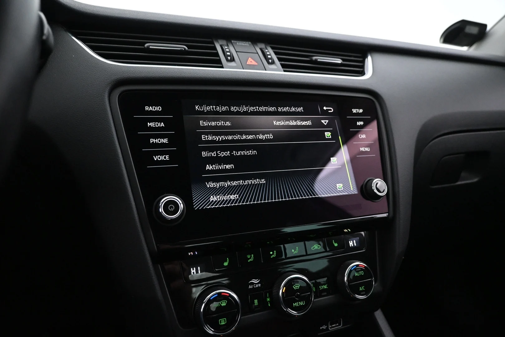 Car Image - 6cBYW1jqgVko9bWZAC2blE