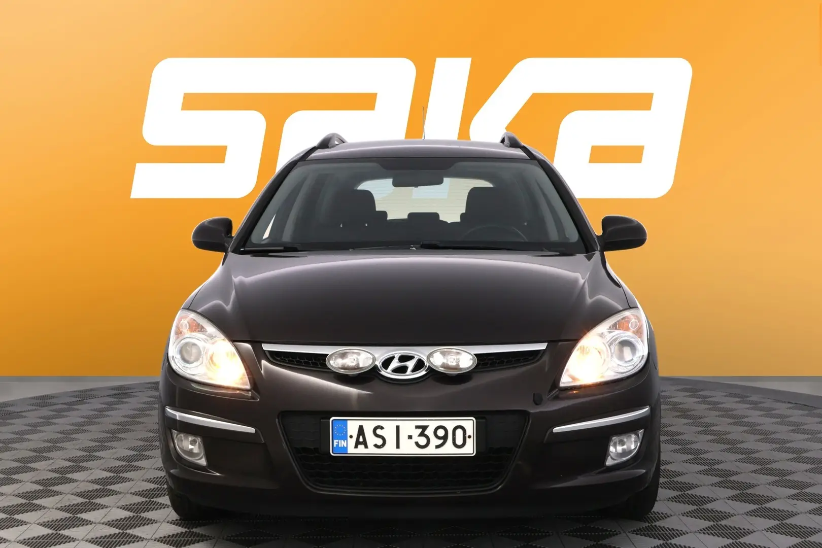Car Image - 16dMa1MIqajuWD8tfIMoyq