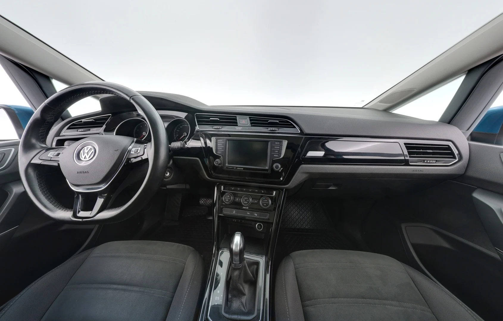 Car Image - 6faGwAkuTQ6lRWi4n9ZjqE