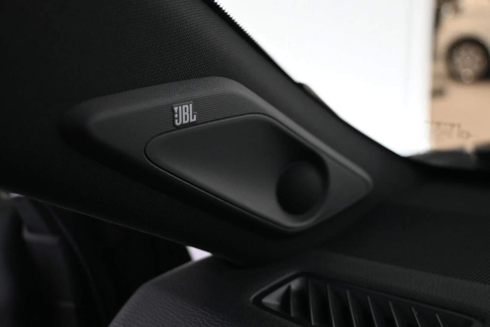 Car Image - 46Jdnbc2y3Pk6CcQb0Hnl6