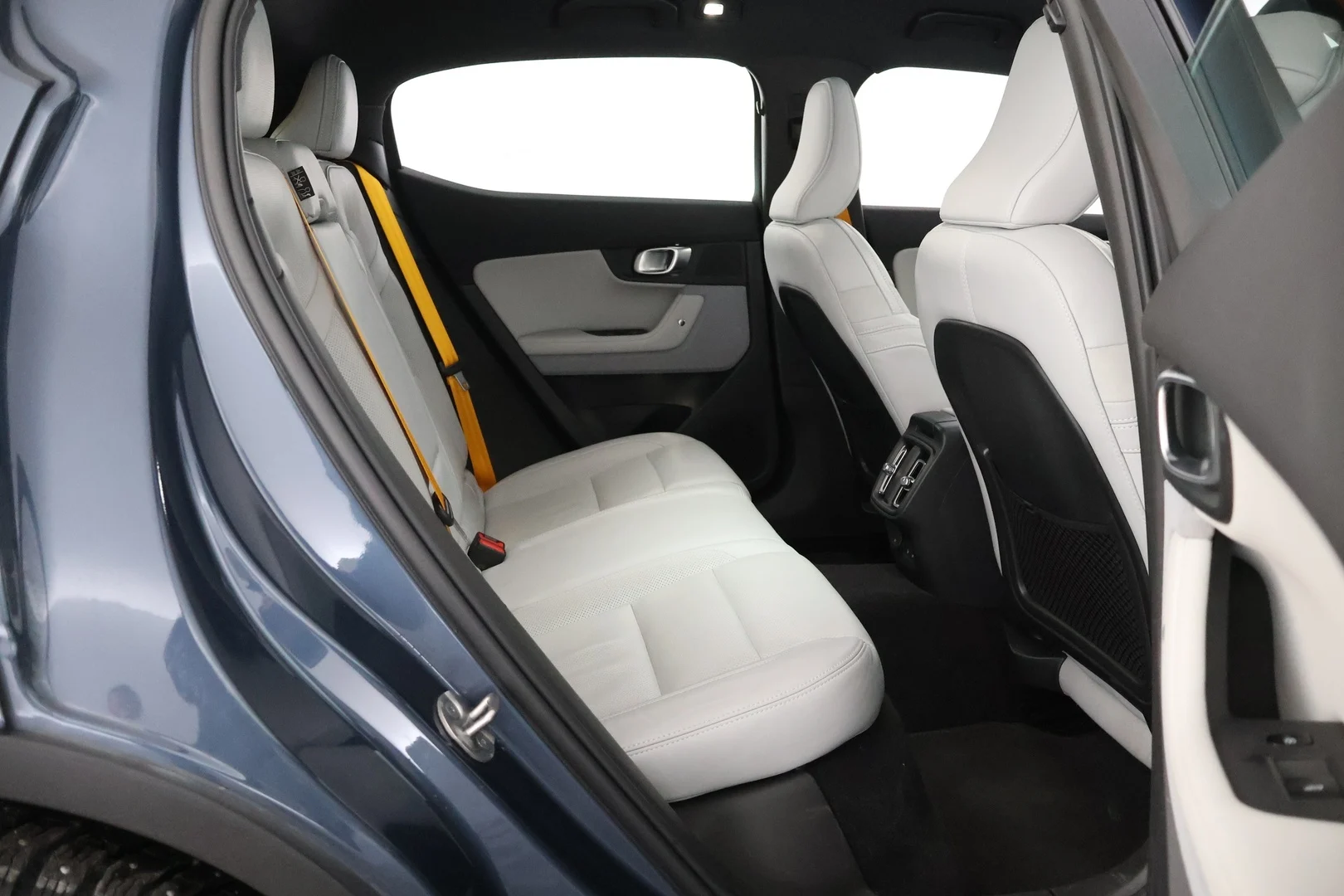 Car Image - 5jidrn0A5YU1l9xbCuML0p