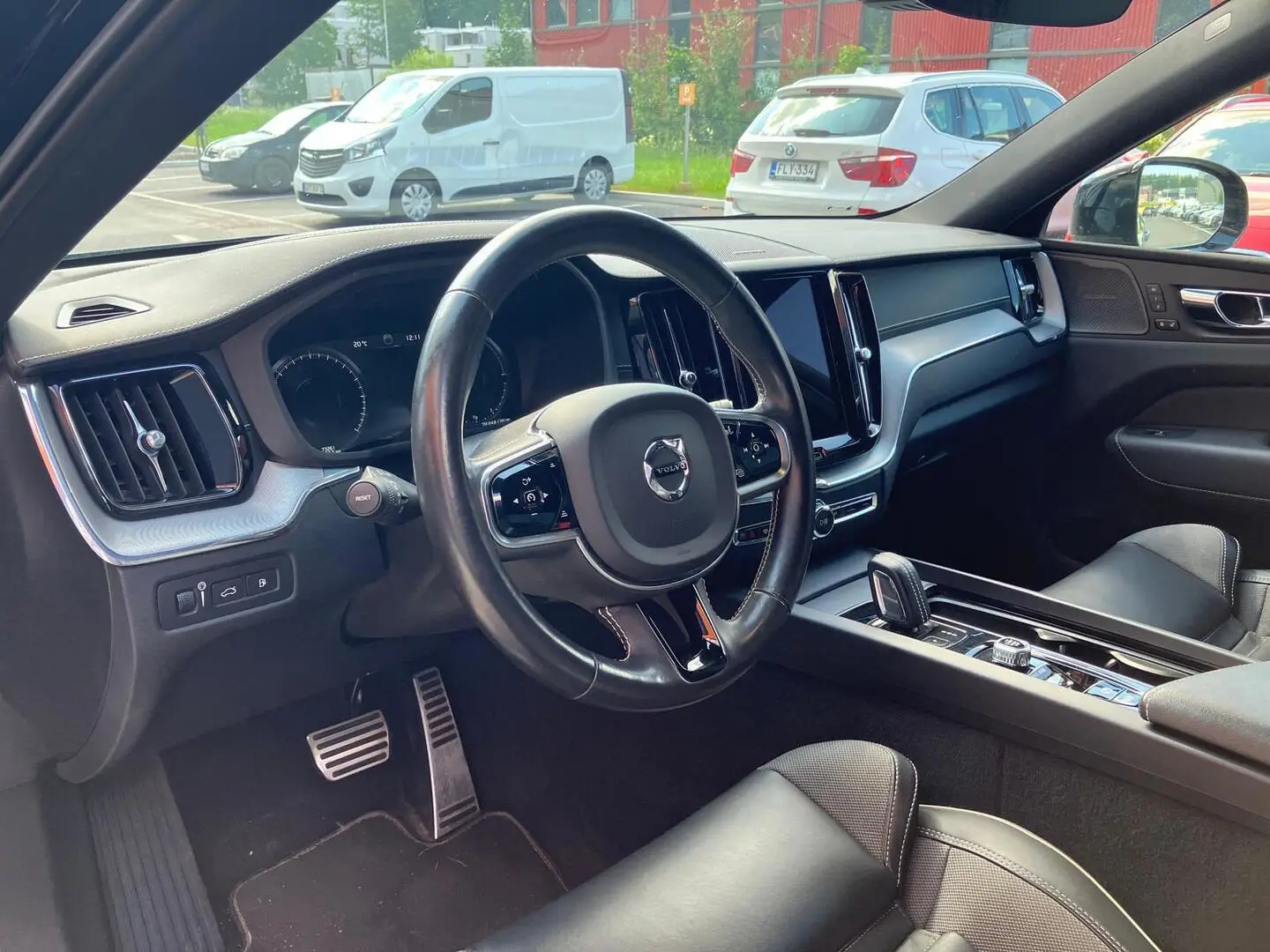 Car Image - 6bYBUoh9bl3EPPNOZ0WmiA