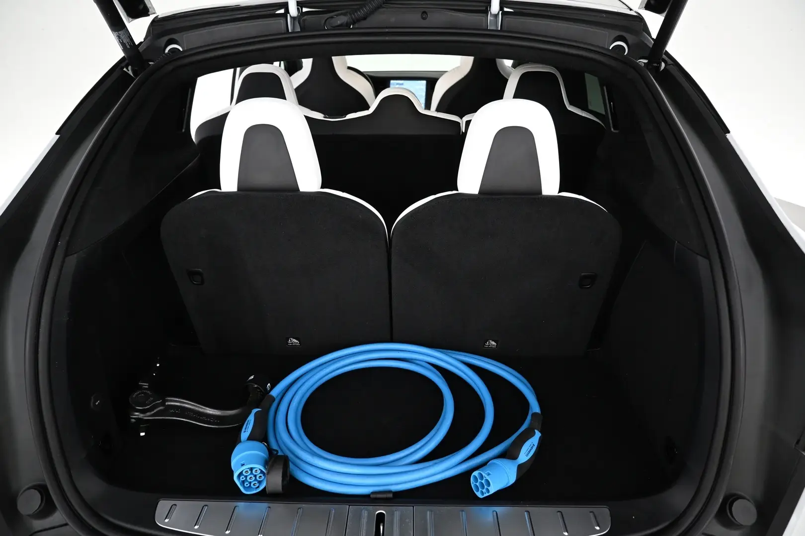 Car Image - 4CO1LuHUHCBgAf7VvBQmvy