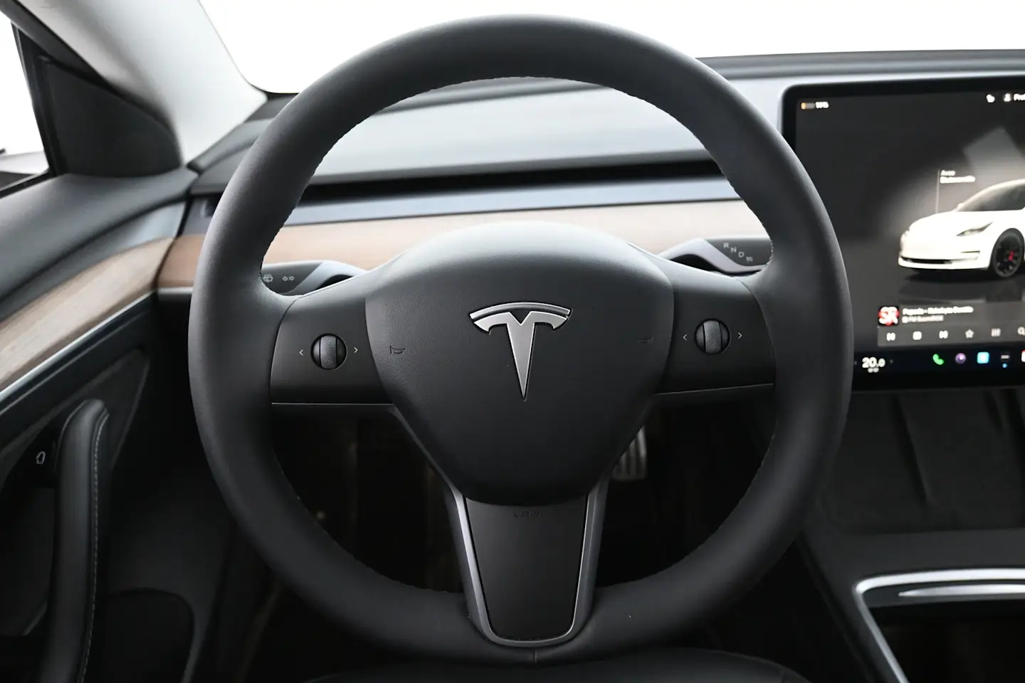 Car Image - 1mP4WGCMxSD9Kszq7H2TF8