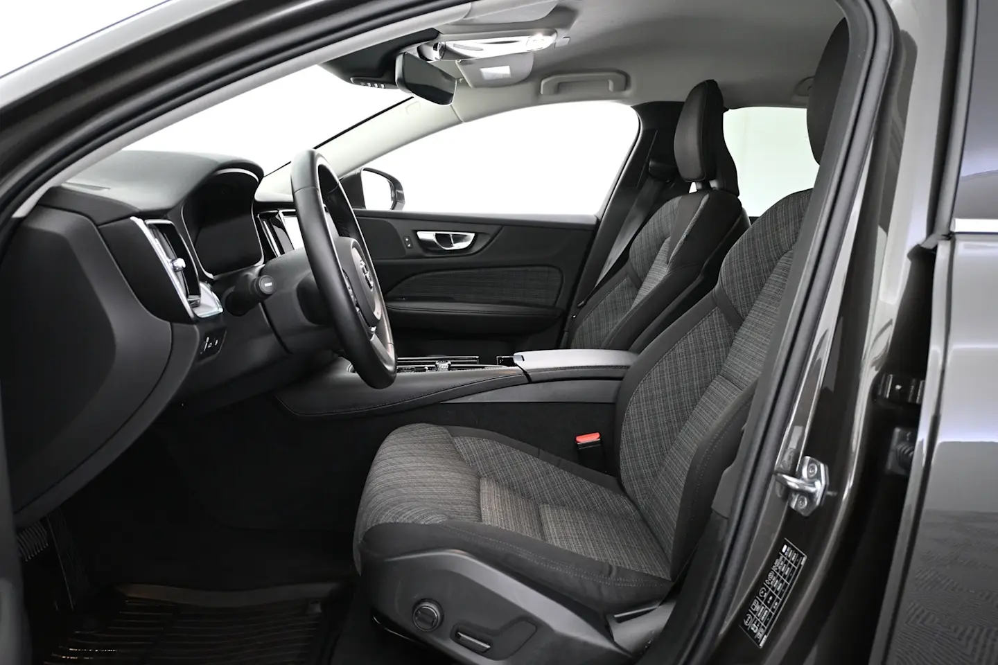 Car Image - CqILVMXiKZ7tTvpTEScW4