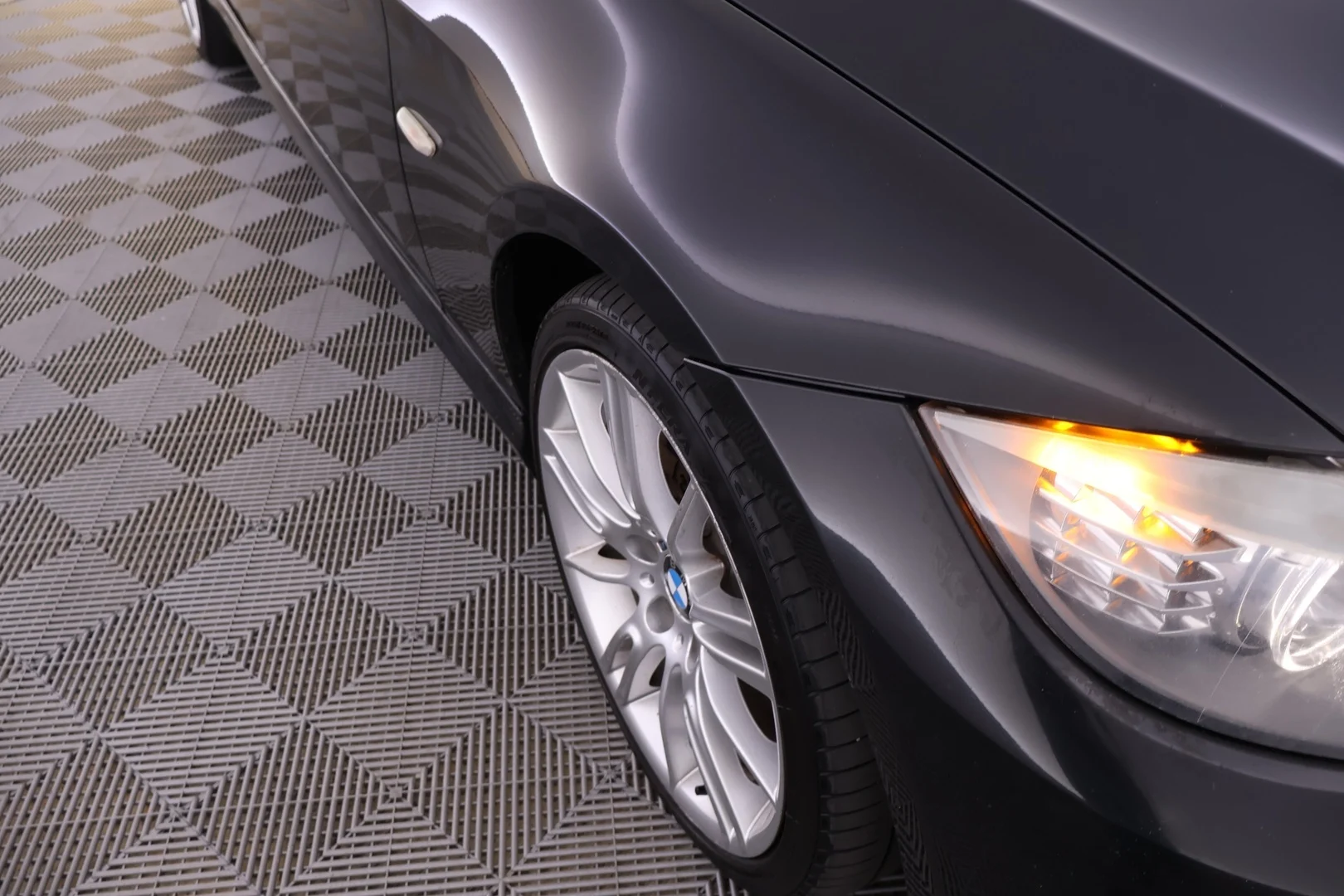 Car Image - 6q2NQVSJPbNT6fdrytGNnN