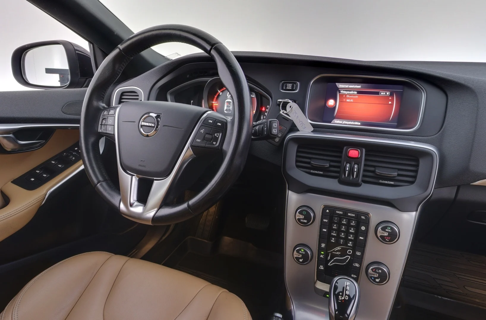Car Image - 1AVFHJdAd02kDrYJgHkTBz