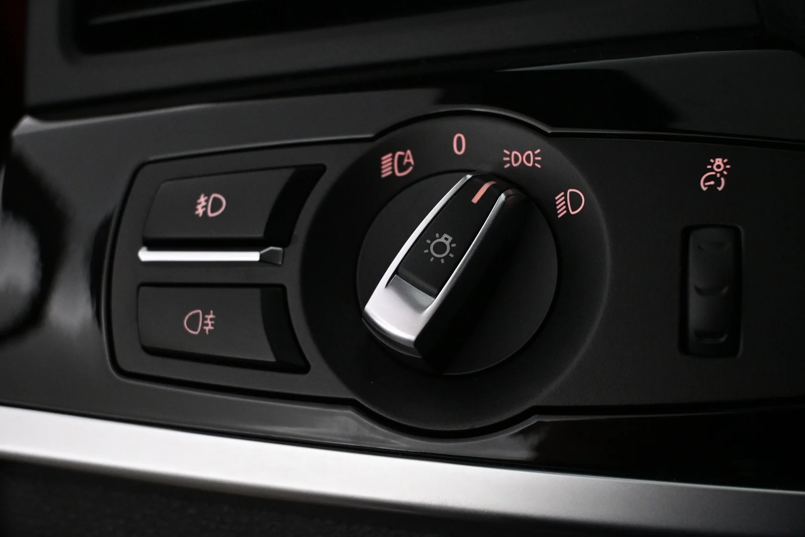 Car Image - 5f0OYZyuHLEblWWpumDCFo