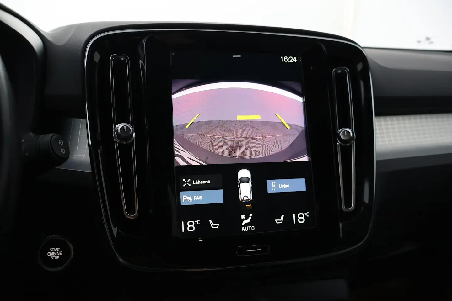 Car Image - bKW2yekrLAqCWqtBVZbd8
